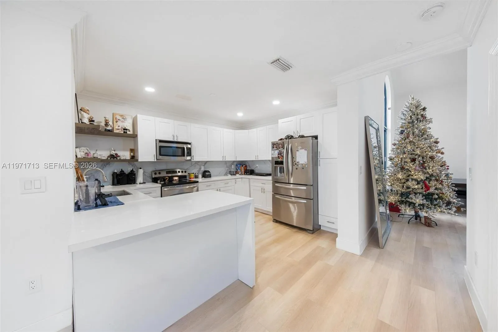 1140 Sw 85th Ct, Miami, Florida 33144, Miami, Florida 33144, 4 Bedrooms Bedrooms, ,3 BathroomsBathrooms,Residential,For Sale,1140 Sw 85th Ct, Miami, Florida 33144,A11971713