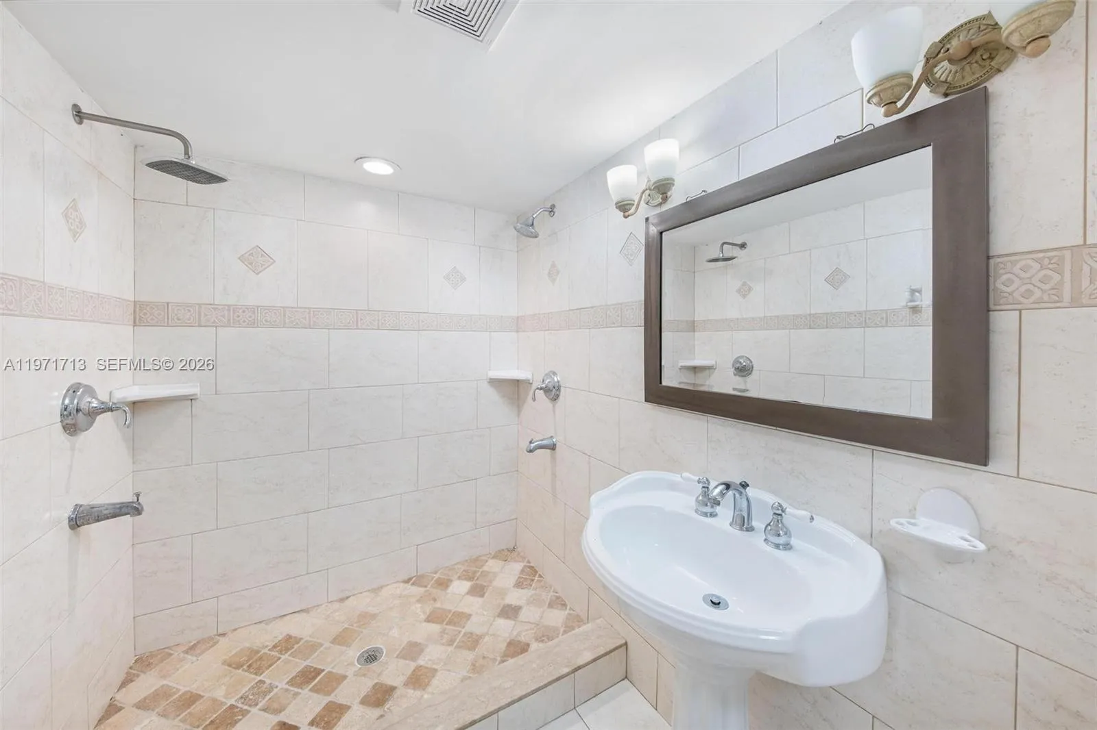 1140 Sw 85th Ct, Miami, Florida 33144, Miami, Florida 33144, 4 Bedrooms Bedrooms, ,3 BathroomsBathrooms,Residential,For Sale,1140 Sw 85th Ct, Miami, Florida 33144,A11971713