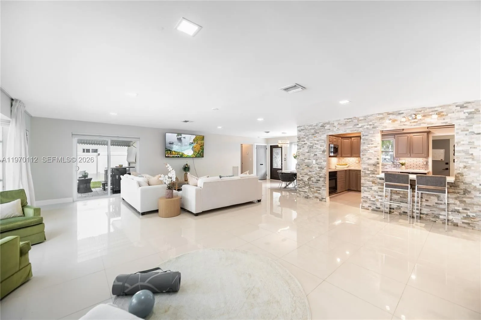 2121 Ne 62nd St, Fort Lauderdale, Florida 33308, Fort Lauderdale, Florida 33308, 3 Bedrooms Bedrooms, ,2 BathroomsBathrooms,Residential,For Sale,2121 Ne 62nd St, Fort Lauderdale, Florida 33308,A11970112