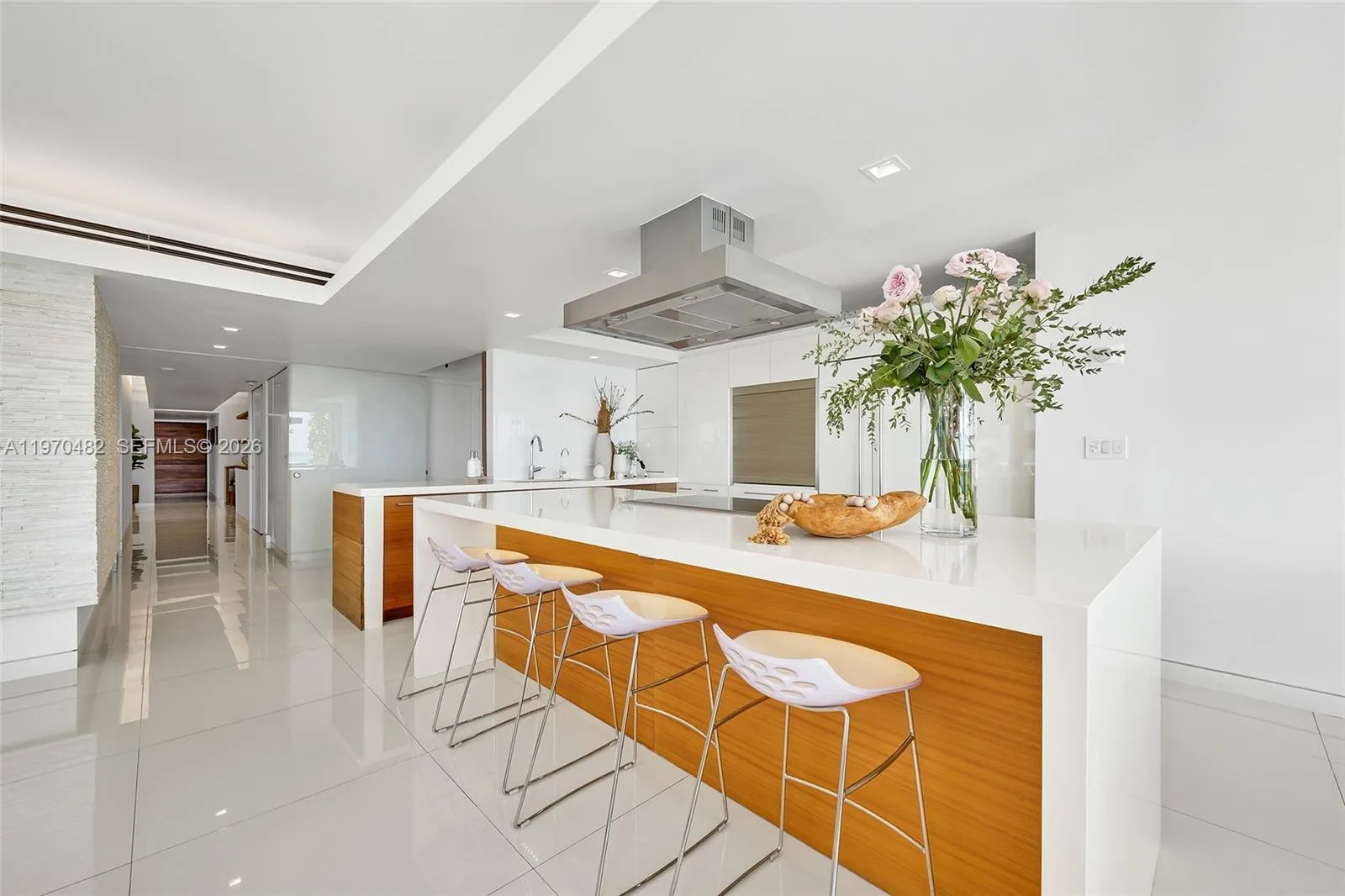 199 Ocean Lane Dr 401, Key Biscayne, Florida 33149, Key Biscayne, Florida 33149, 4 Bedrooms Bedrooms, ,3 BathroomsBathrooms,Residential,For Sale,199 Ocean Lane Dr 401, Key Biscayne, Florida 33149,A11970482