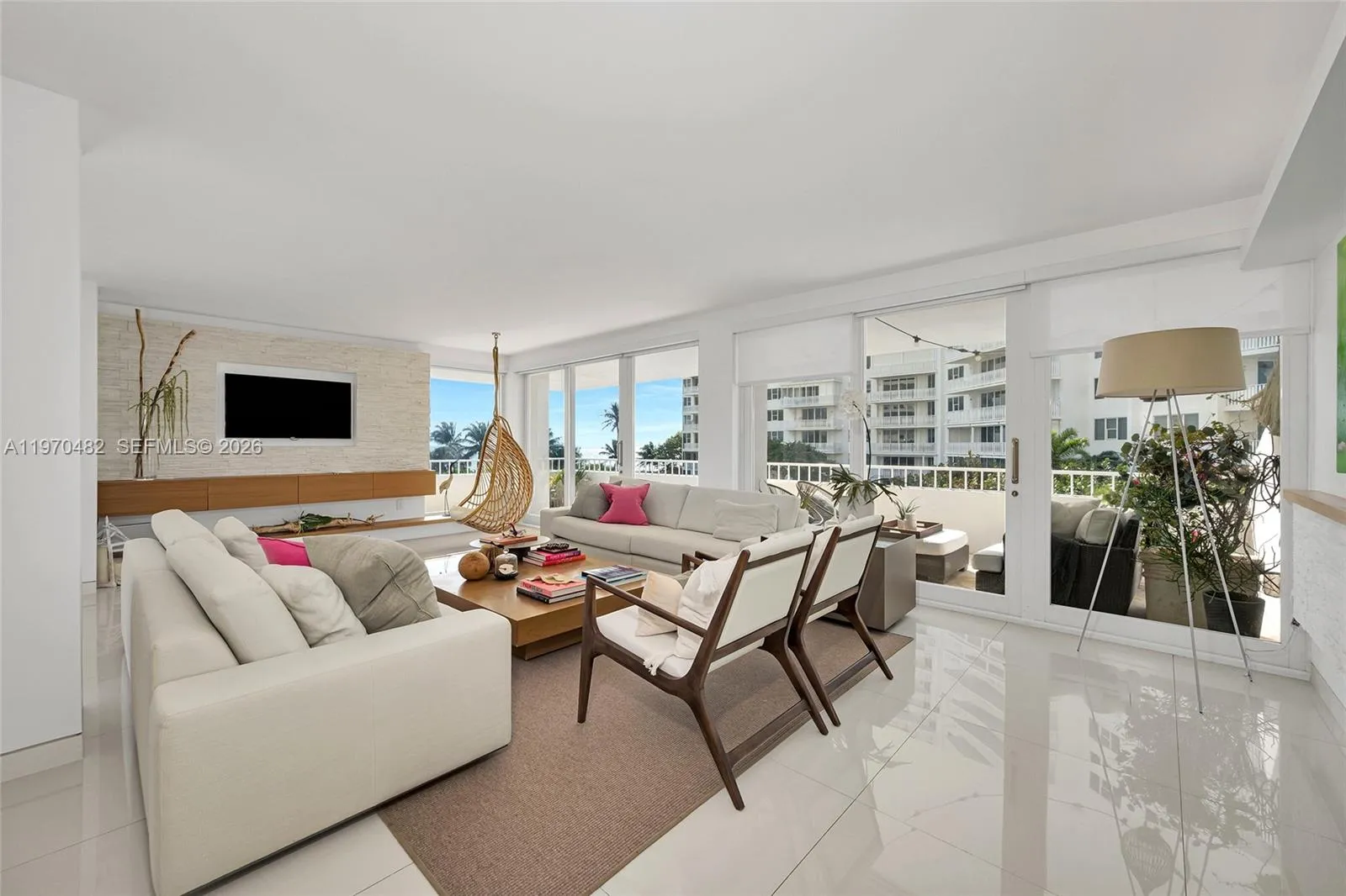 199 Ocean Lane Dr 401, Key Biscayne, Florida 33149, Key Biscayne, Florida 33149, 4 Bedrooms Bedrooms, ,3 BathroomsBathrooms,Residential,For Sale,199 Ocean Lane Dr 401, Key Biscayne, Florida 33149,A11970482