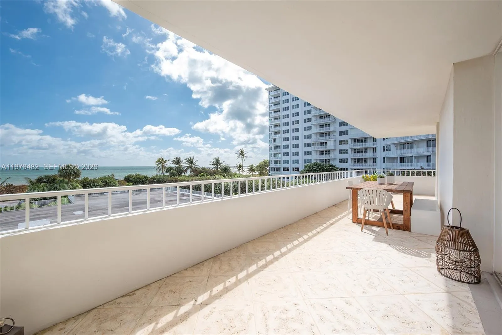 199 Ocean Lane Dr 401, Key Biscayne, Florida 33149, Key Biscayne, Florida 33149, 4 Bedrooms Bedrooms, ,3 BathroomsBathrooms,Residential,For Sale,199 Ocean Lane Dr 401, Key Biscayne, Florida 33149,A11970482