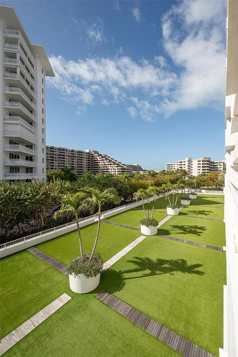 199 Ocean Lane Dr 401, Key Biscayne, Florida 33149, Key Biscayne, Florida 33149, 4 Bedrooms Bedrooms, ,3 BathroomsBathrooms,Residential,For Sale,199 Ocean Lane Dr 401, Key Biscayne, Florida 33149,A11970482