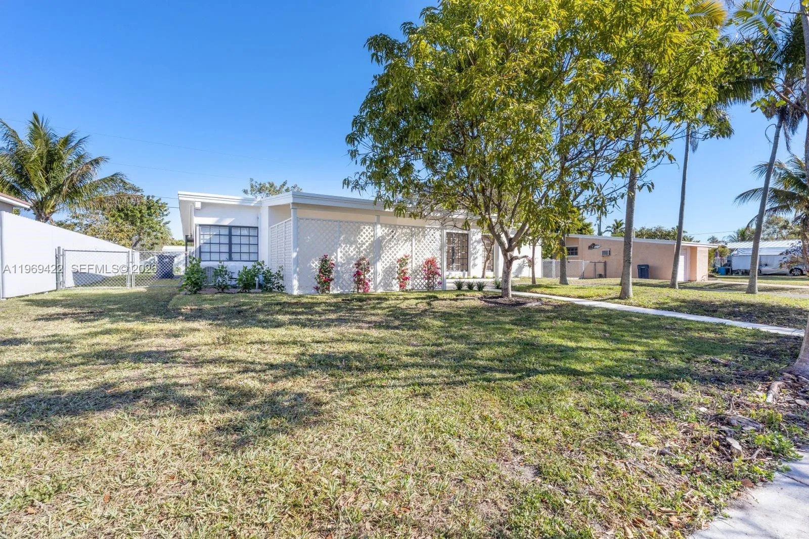 9241 Marine Dr, Cutler Bay, Florida 33189, Cutler Bay, Florida 33189, 3 Bedrooms Bedrooms, ,2 BathroomsBathrooms,Residential,For Sale,9241 Marine Dr, Cutler Bay, Florida 33189,A11969422