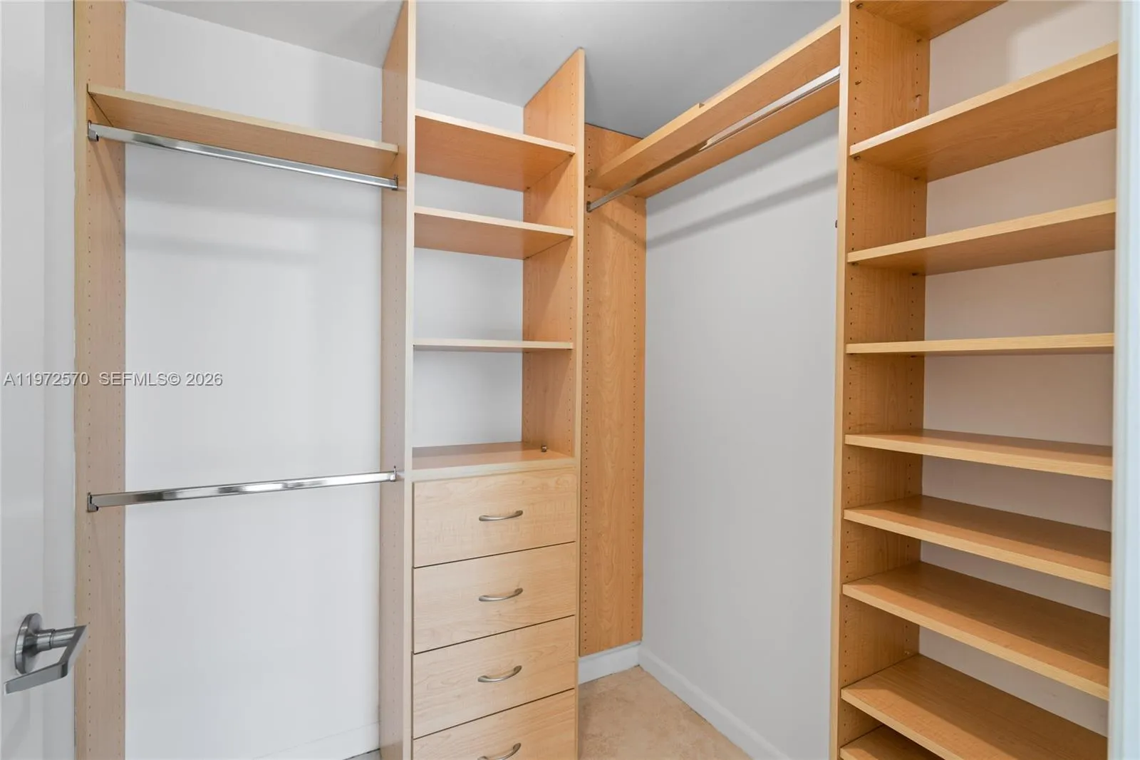 350 S Miami Ave 2210, Miami, Florida 33130, Miami, Florida 33130, 1 Bedroom Bedrooms, ,1 BathroomBathrooms,Residential Lease,For Rent,350 S Miami Ave 2210, Miami, Florida 33130,A11972570