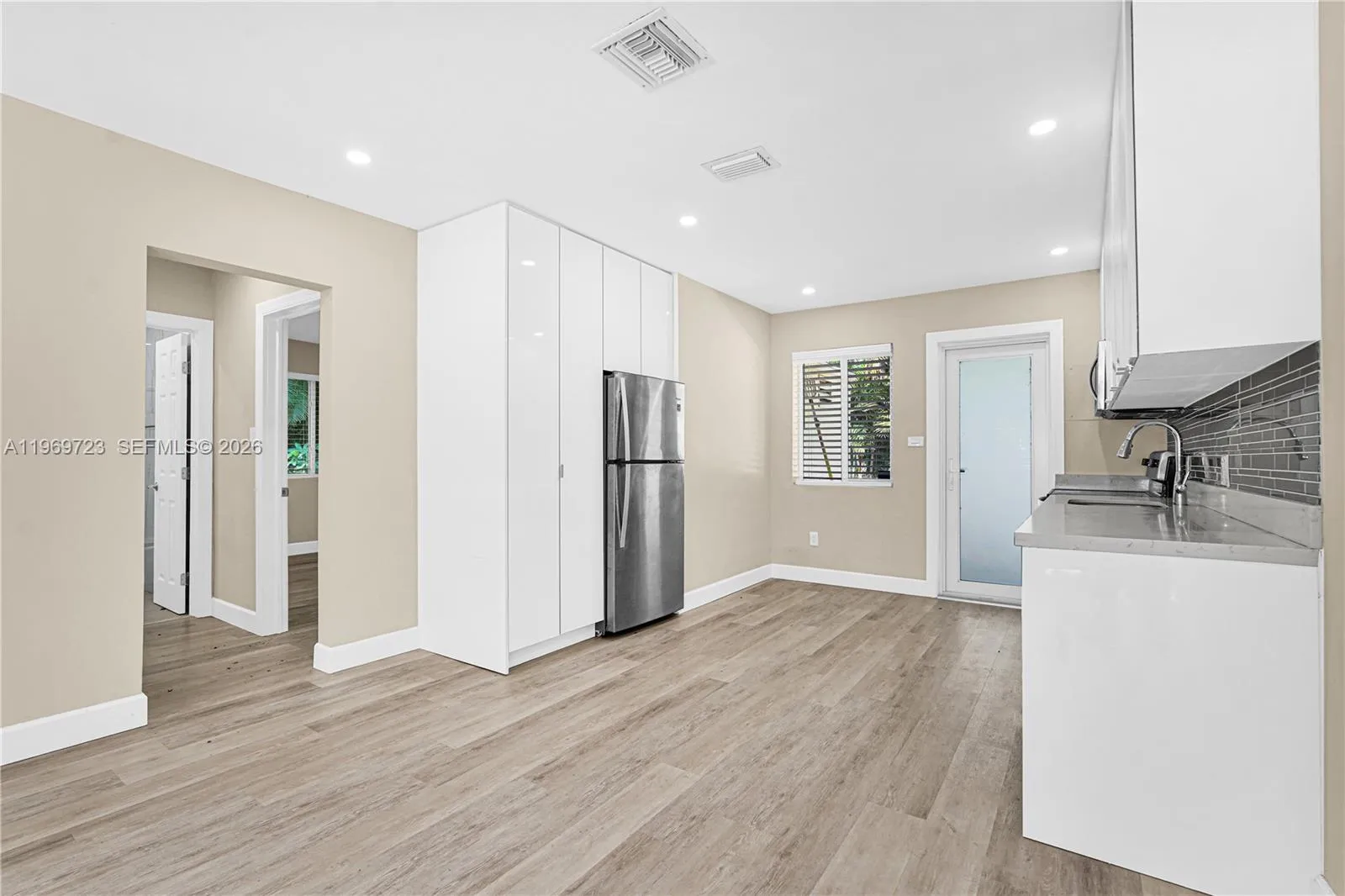 11919 Ne 8th Ave, Biscayne Park, Florida 33161, Biscayne Park, Florida 33161, ,Residential Income,For Sale,11919 Ne 8th Ave, Biscayne Park, Florida 33161,A11969723