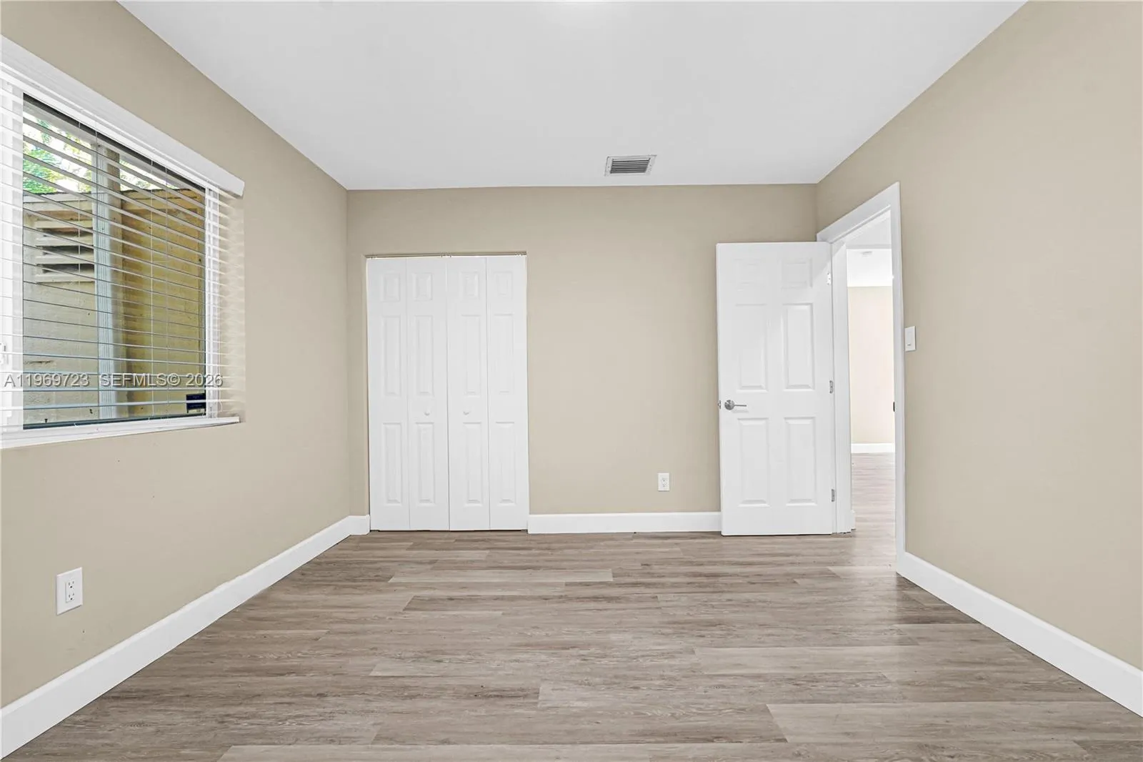 11919 Ne 8th Ave, Biscayne Park, Florida 33161, Biscayne Park, Florida 33161, ,Residential Income,For Sale,11919 Ne 8th Ave, Biscayne Park, Florida 33161,A11969723