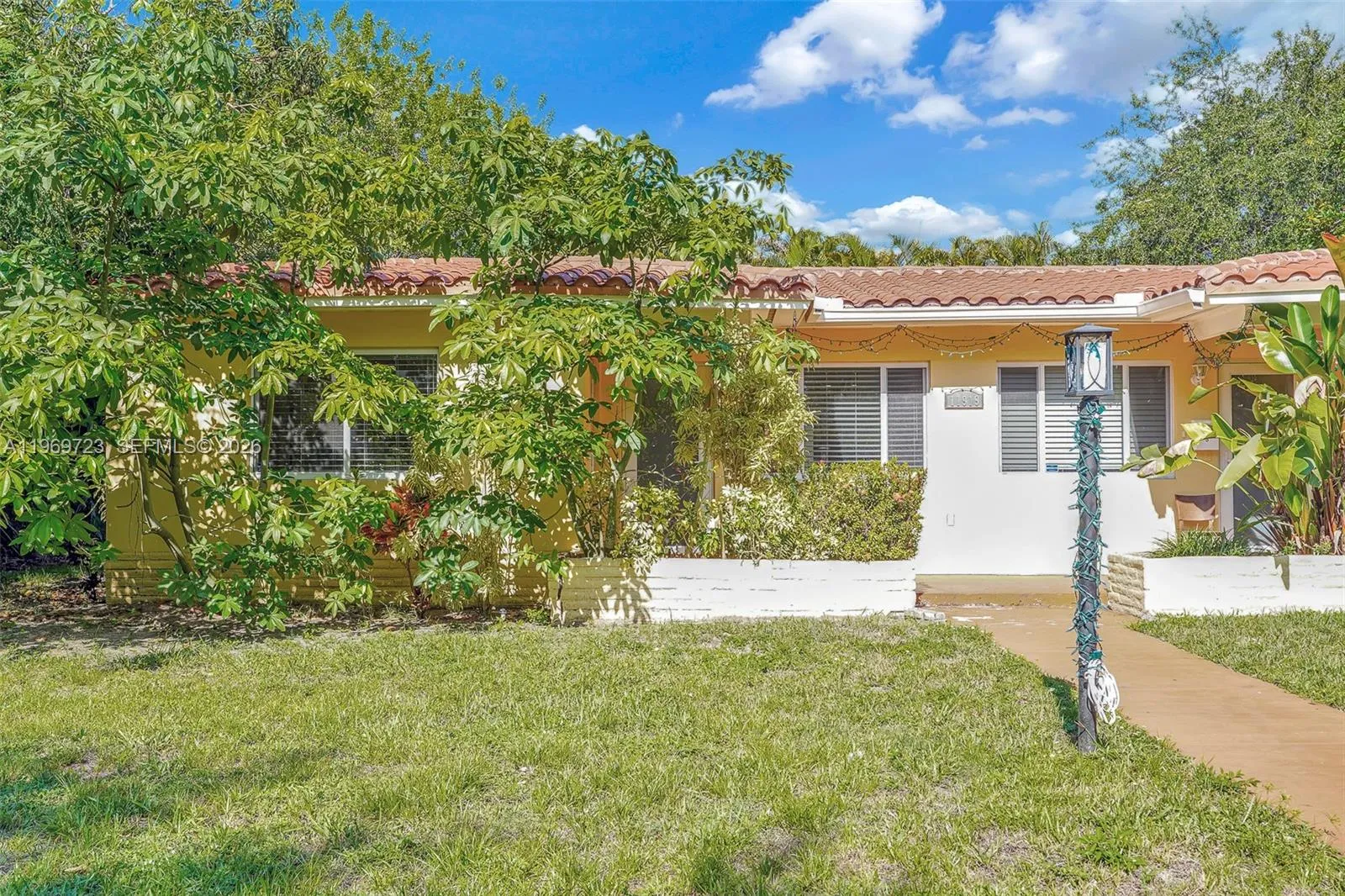 11919 Ne 8th Ave, Biscayne Park, Florida 33161, Biscayne Park, Florida 33161, ,Residential Income,For Sale,11919 Ne 8th Ave, Biscayne Park, Florida 33161,A11969723