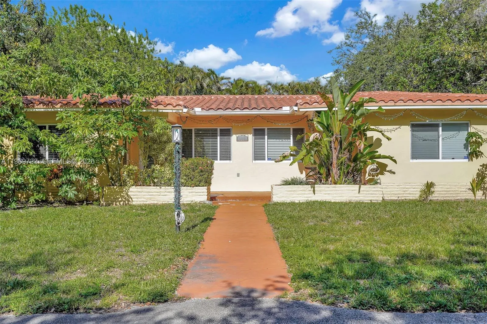 11919 Ne 8th Ave, Biscayne Park, Florida 33161, Biscayne Park, Florida 33161, ,Residential Income,For Sale,11919 Ne 8th Ave, Biscayne Park, Florida 33161,A11969723