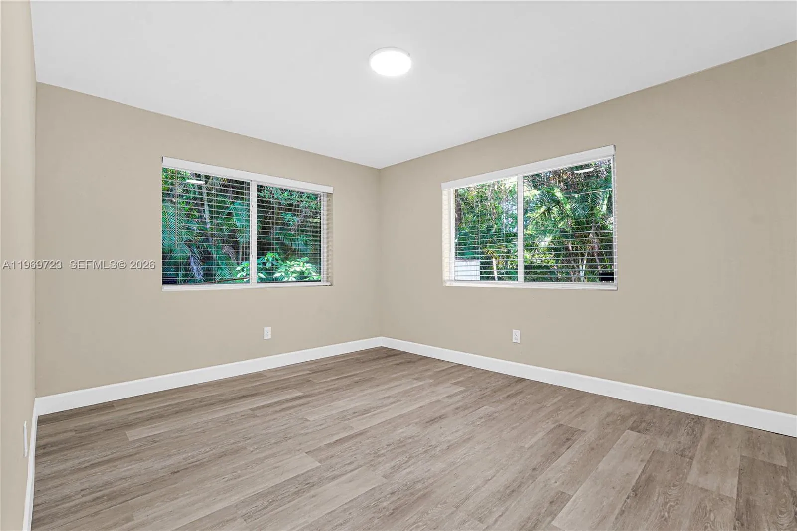 11919 Ne 8th Ave, Biscayne Park, Florida 33161, Biscayne Park, Florida 33161, ,Residential Income,For Sale,11919 Ne 8th Ave, Biscayne Park, Florida 33161,A11969723