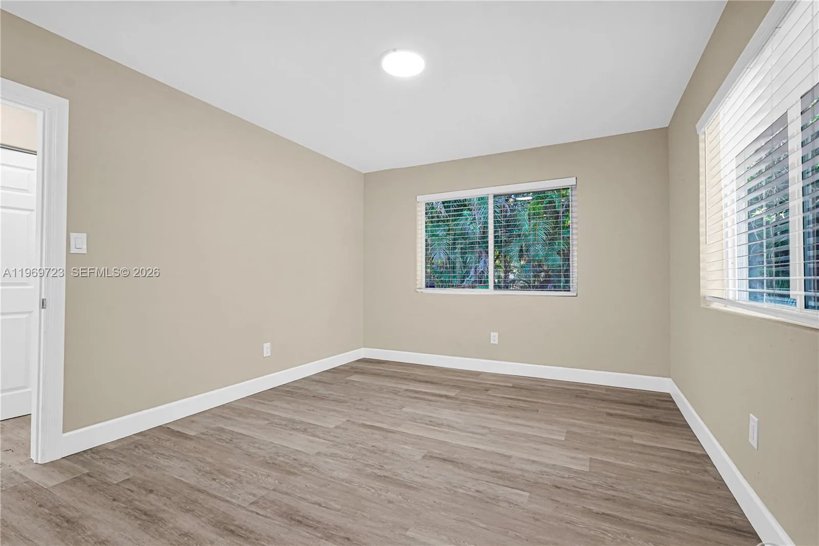 11919 Ne 8th Ave, Biscayne Park, Florida 33161, Biscayne Park, Florida 33161, ,Residential Income,For Sale,11919 Ne 8th Ave, Biscayne Park, Florida 33161,A11969723