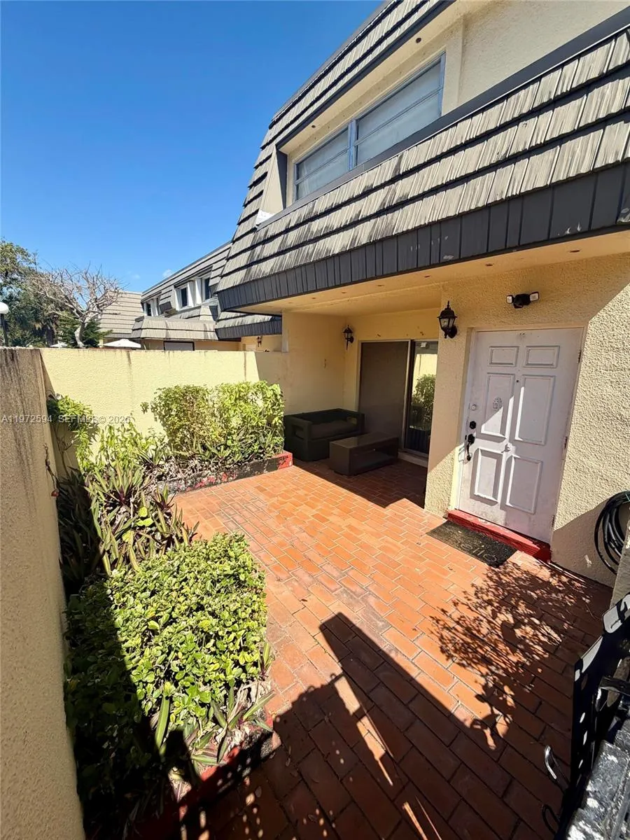 8785 Sw 137th Ave 8785, Miami, Florida 33183, Miami, Florida 33183, 2 Bedrooms Bedrooms, 2 Rooms Rooms,2 BathroomsBathrooms,Residential,For Sale,8785 Sw 137th Ave 8785, Miami, Florida 33183,A11972594
