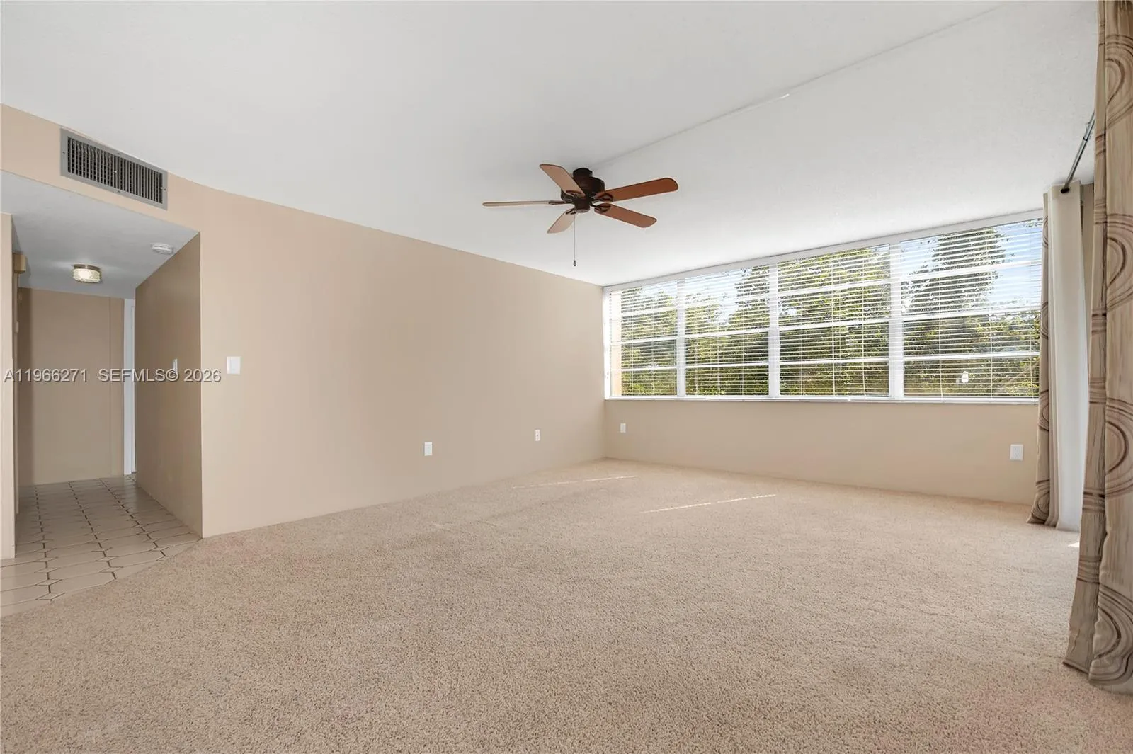 1400 Saint Charles Place 420, Pembroke Pines, Flor, Pembroke Pines, Florida 33026, 2 Bedrooms Bedrooms, ,2 BathroomsBathrooms,Residential,For Sale,1400 Saint Charles Place 420, Pembroke Pines, Flor,A11966271