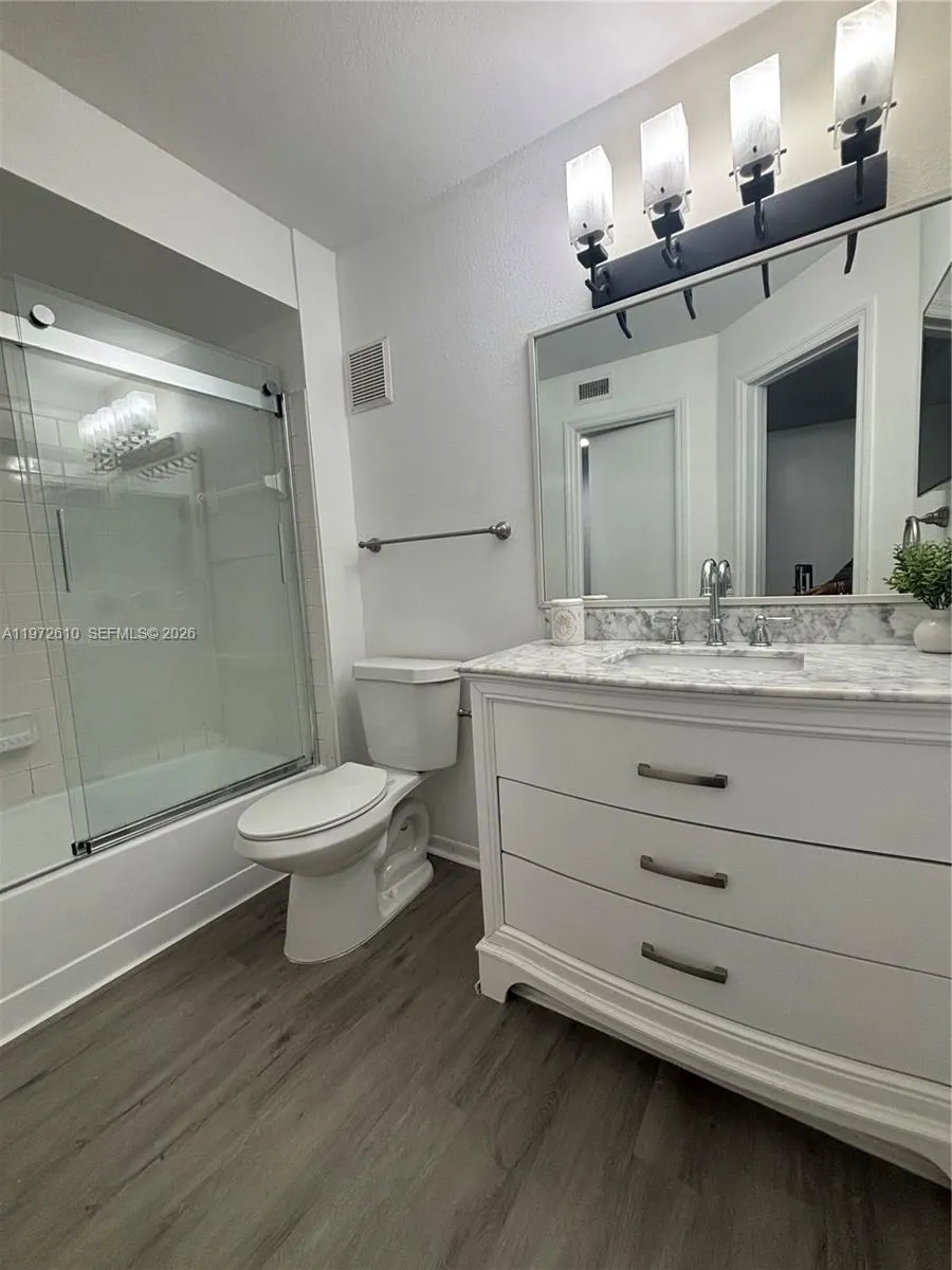 457 Vista Isles Dr 2127, Sunrise, Florida 33325, Sunrise, Florida 33325, 2 Bedrooms Bedrooms, ,2 BathroomsBathrooms,Residential Lease,For Rent,457 Vista Isles Dr 2127, Sunrise, Florida 33325,A11972610