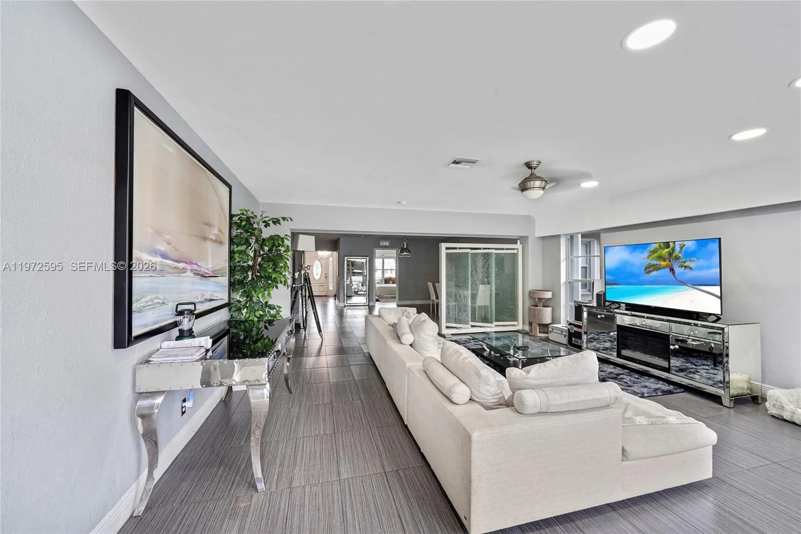 2534 Monroe St, Hollywood, Florida 33020, Hollywood, Florida 33020, 3 Bedrooms Bedrooms, ,2 BathroomsBathrooms,Residential Lease,For Rent,2534 Monroe St, Hollywood, Florida 33020,A11972595