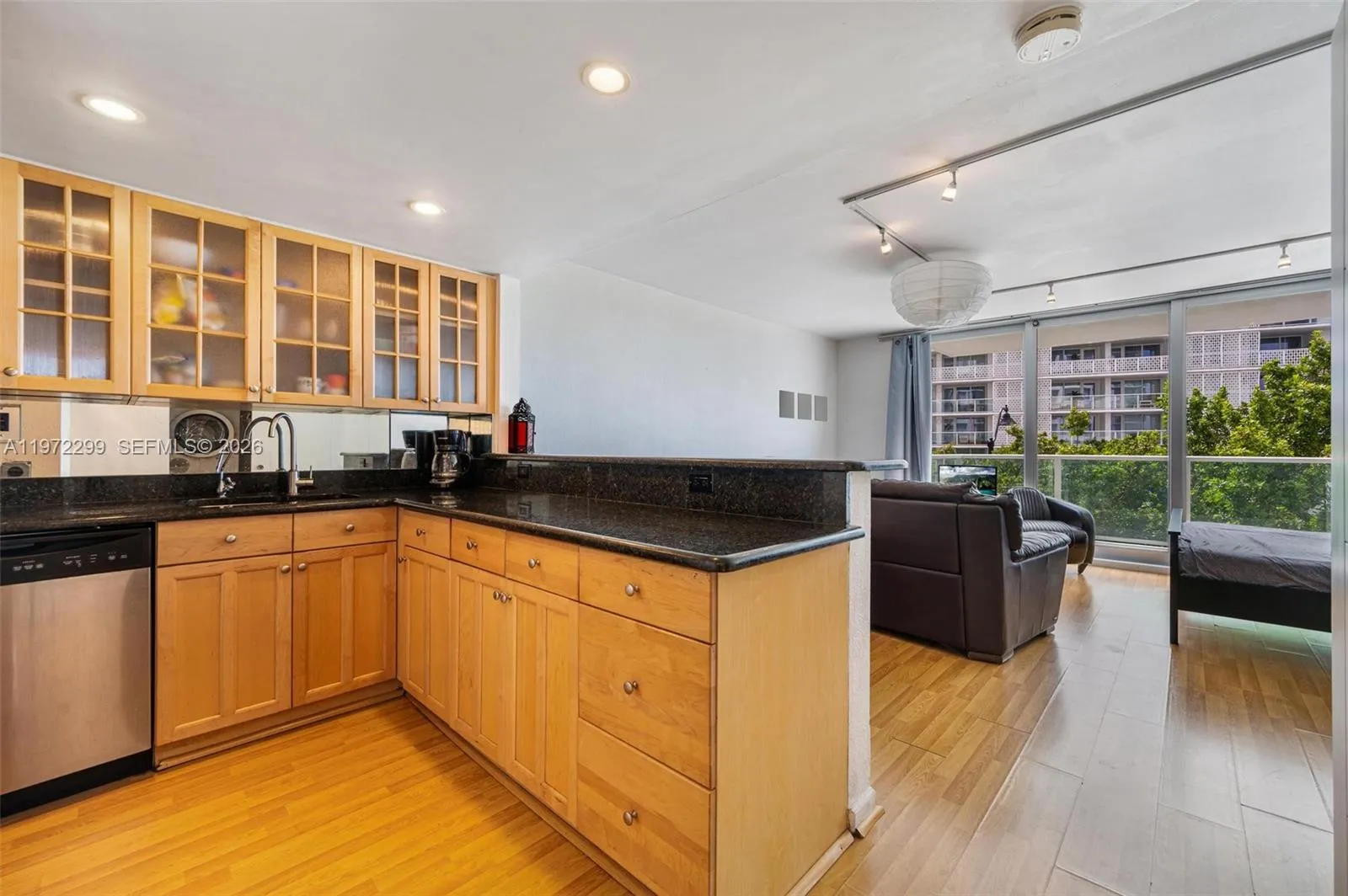 1000 West Ave 208, Miami Beach, Florida 33139, Miami Beach, Florida 33139, ,1 BathroomBathrooms,Residential Lease,For Rent,1000 West Ave 208, Miami Beach, Florida 33139,A11972299