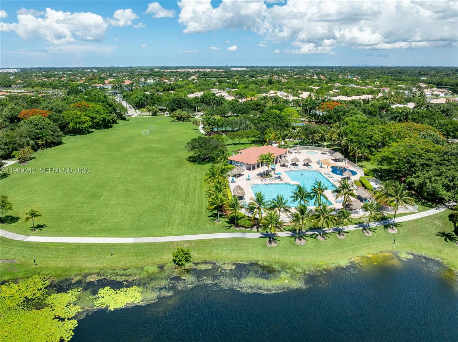 4115 Sabal Ridge Cir, Weston, Florida 33331, Weston, Florida 33331, 3 Bedrooms Bedrooms, ,2 BathroomsBathrooms,Residential,For Sale,4115 Sabal Ridge Cir, Weston, Florida 33331,A11969242