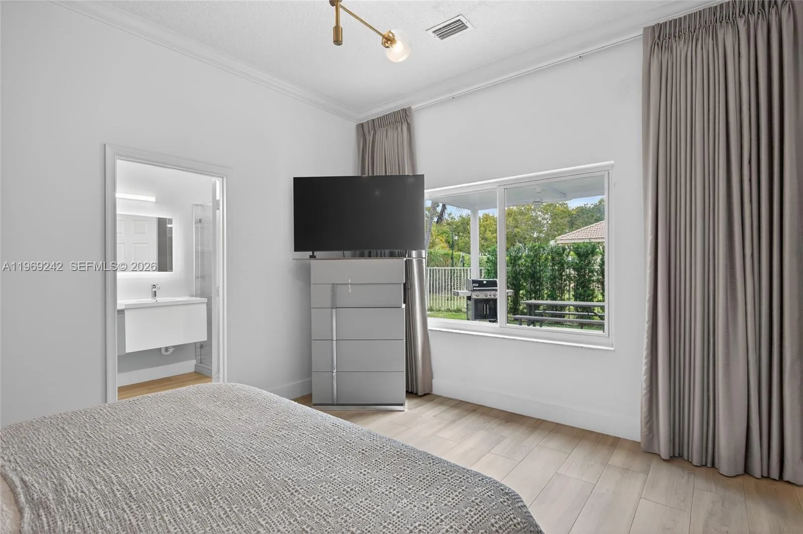 4115 Sabal Ridge Cir, Weston, Florida 33331, Weston, Florida 33331, 3 Bedrooms Bedrooms, ,2 BathroomsBathrooms,Residential,For Sale,4115 Sabal Ridge Cir, Weston, Florida 33331,A11969242