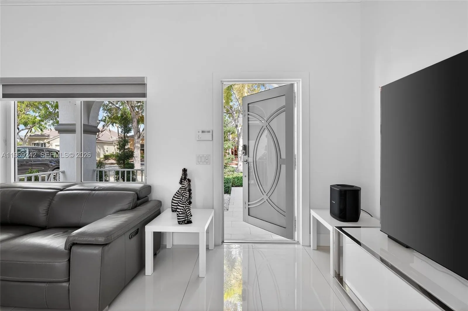 4115 Sabal Ridge Cir, Weston, Florida 33331, Weston, Florida 33331, 3 Bedrooms Bedrooms, ,2 BathroomsBathrooms,Residential,For Sale,4115 Sabal Ridge Cir, Weston, Florida 33331,A11969242