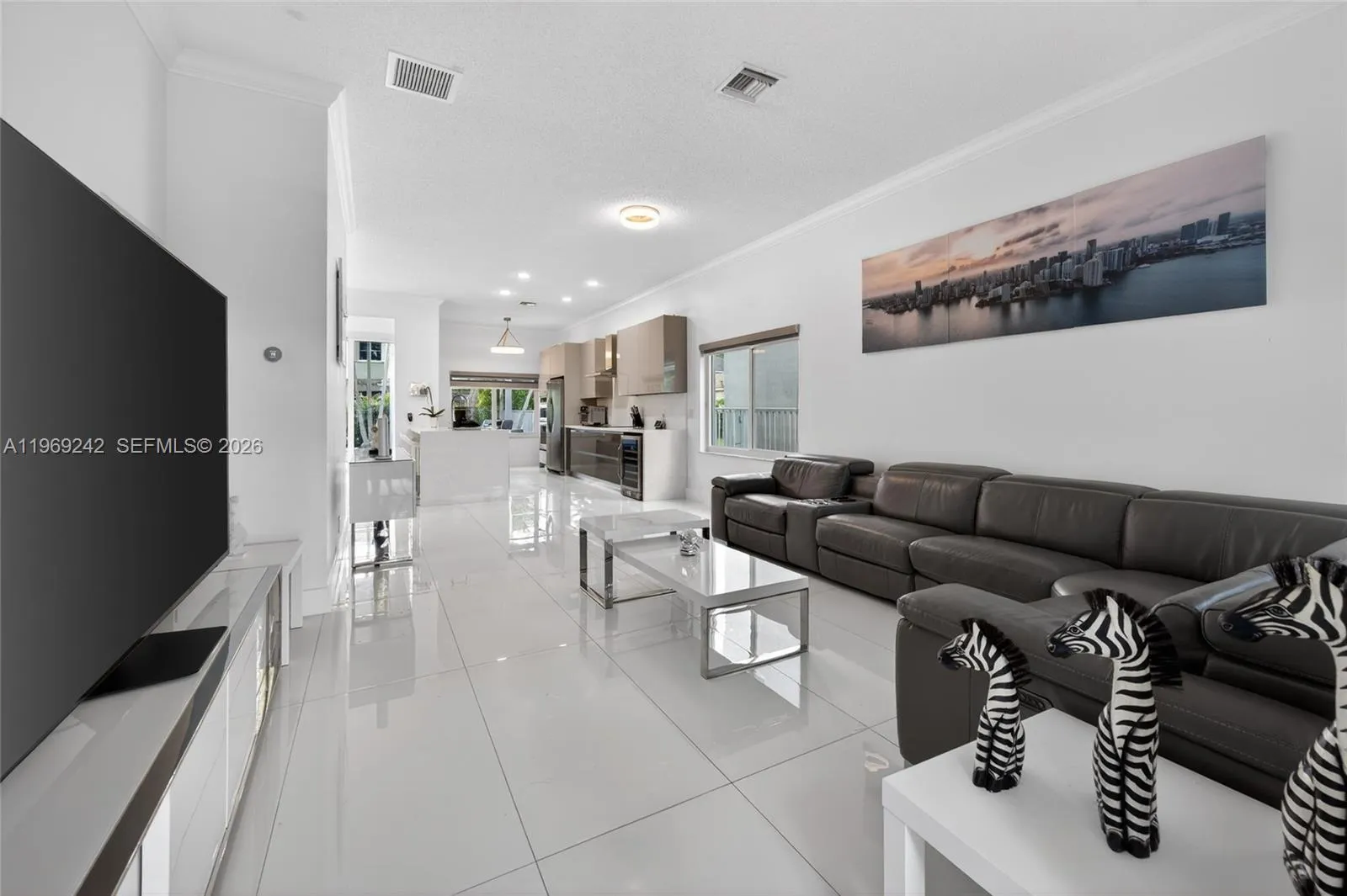 4115 Sabal Ridge Cir, Weston, Florida 33331, Weston, Florida 33331, 3 Bedrooms Bedrooms, ,2 BathroomsBathrooms,Residential,For Sale,4115 Sabal Ridge Cir, Weston, Florida 33331,A11969242