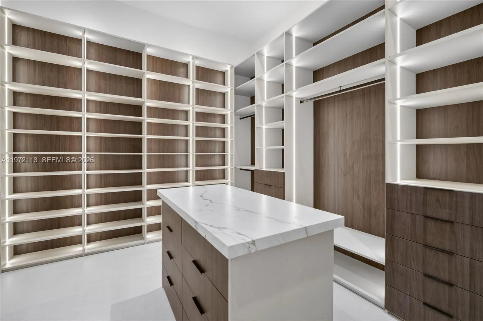 11395 Sw 88th Ave, Miami, Florida 33176, Miami, Florida 33176, 5 Bedrooms Bedrooms, ,6 BathroomsBathrooms,Residential,For Sale,11395 Sw 88th Ave, Miami, Florida 33176,A11972113