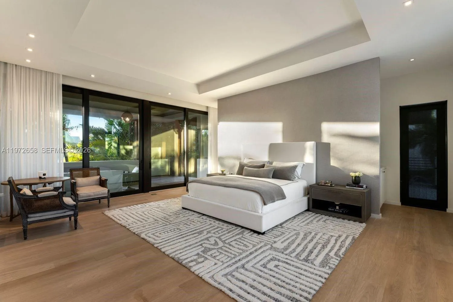 6850 Sunrise Ct, Coral Gables, Florida 33133, Coral Gables, Florida 33133, 6 Bedrooms Bedrooms, ,6 BathroomsBathrooms,Residential,For Sale,6850 Sunrise Ct, Coral Gables, Florida 33133,A11972658