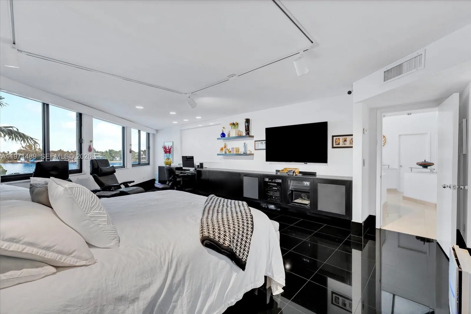 279 N Hibiscus Dr, Miami Beach, Florida 33139, Miami Beach, Florida 33139, 5 Bedrooms Bedrooms, ,5 BathroomsBathrooms,Residential,For Sale,279 N Hibiscus Dr, Miami Beach, Florida 33139,A11971489