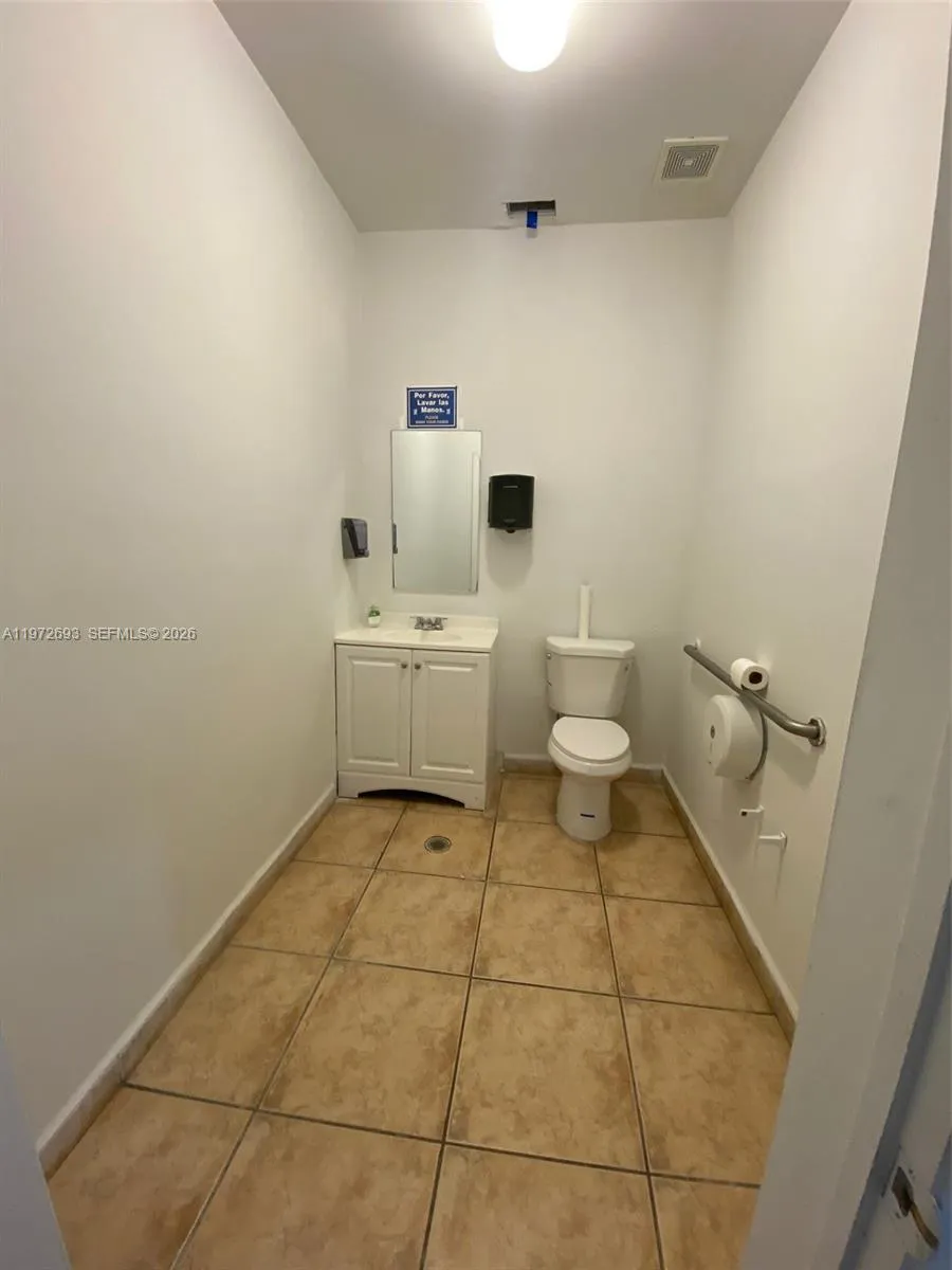 2431 W 80th St 5-c, Hialeah, Florida 33016, Hialeah, Florida 33016, ,Commercial Lease,For Rent,2431 W 80th St 5-c, Hialeah, Florida 33016,A11972693