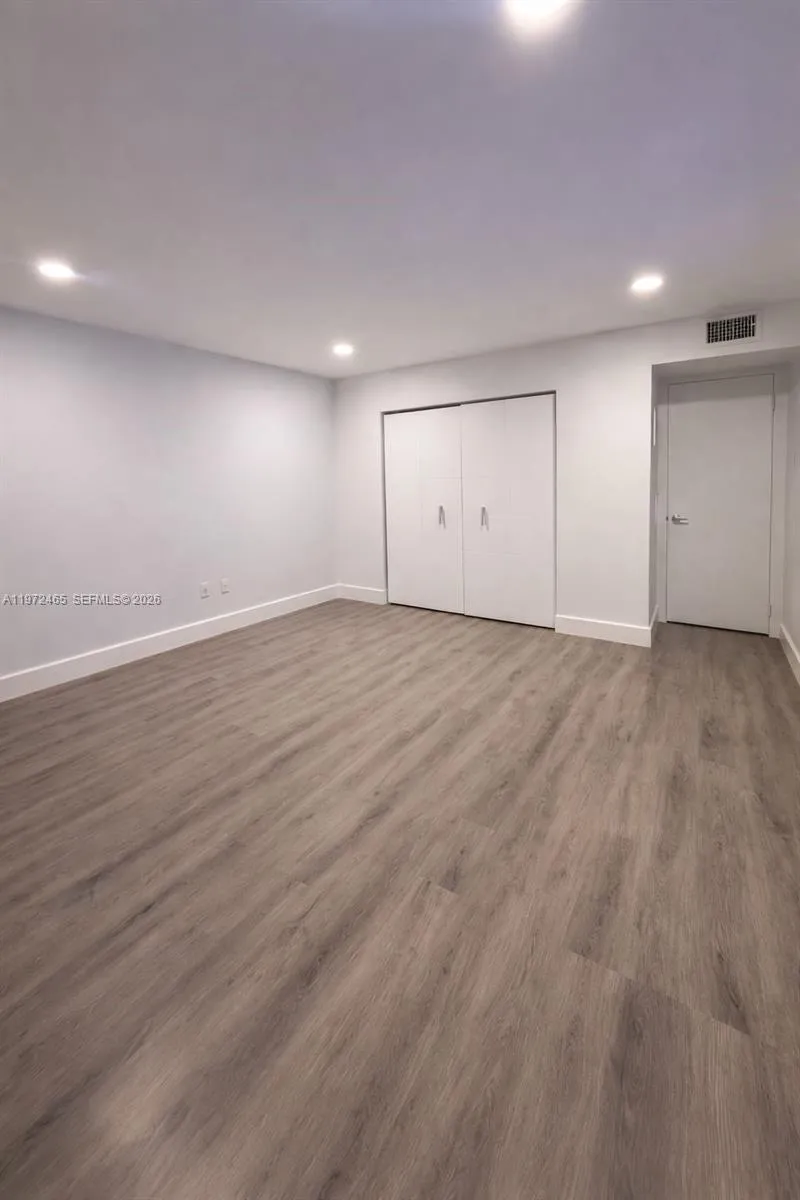 1555 W 44th Pl 247, Hialeah, Florida 33012, Hialeah, Florida 33012, 2 Bedrooms Bedrooms, ,1 BathroomBathrooms,Residential Lease,For Rent,1555 W 44th Pl 247, Hialeah, Florida 33012,A11972465