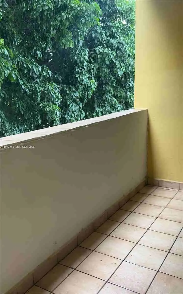 1555 W 44th Pl 247, Hialeah, Florida 33012, Hialeah, Florida 33012, 2 Bedrooms Bedrooms, ,1 BathroomBathrooms,Residential Lease,For Rent,1555 W 44th Pl 247, Hialeah, Florida 33012,A11972465