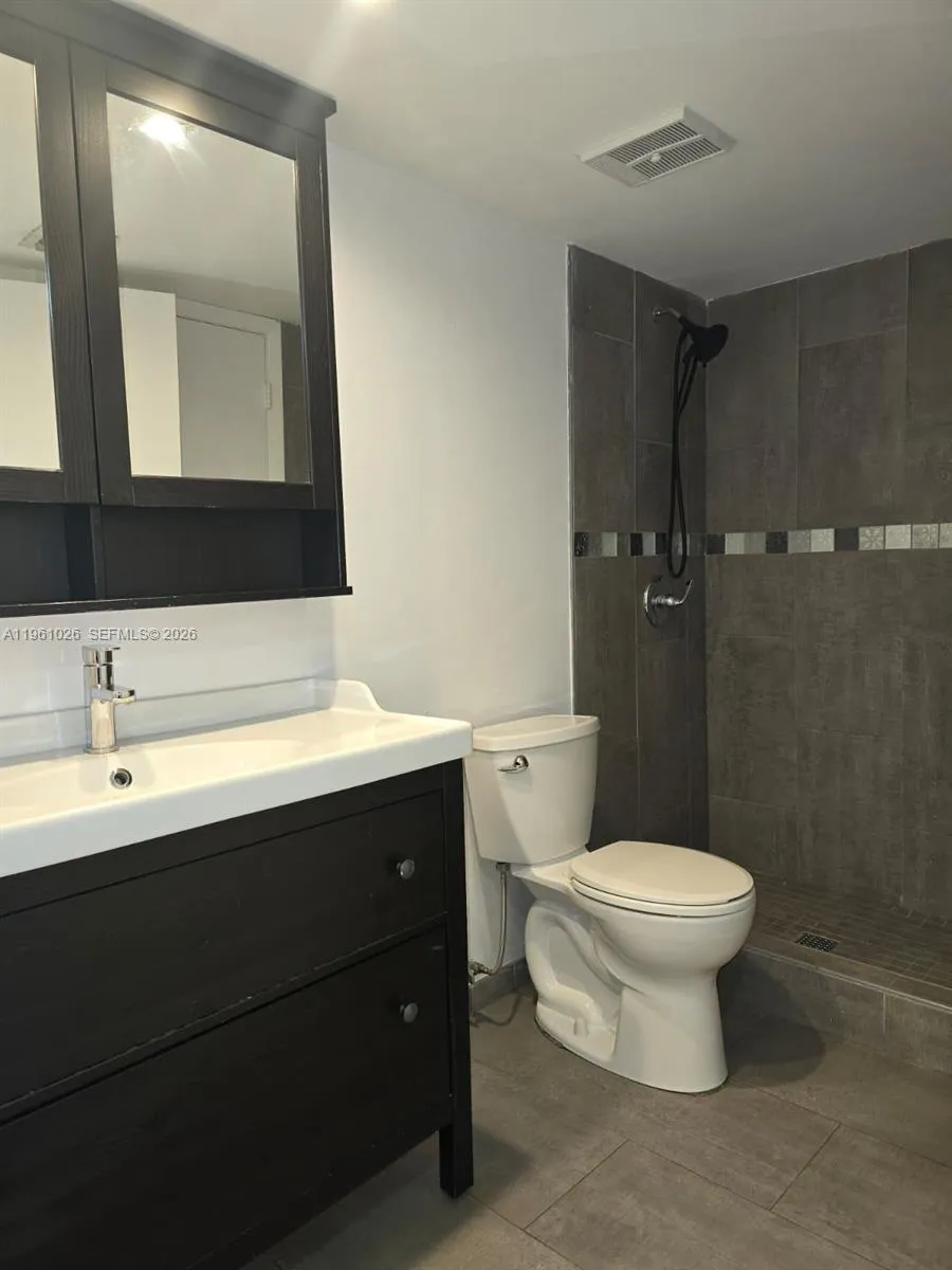 9501 Sw 138th Pl 9501, Miami, Florida 33186, Miami, Florida 33186, 2 Bedrooms Bedrooms, ,2 BathroomsBathrooms,Residential Lease,For Rent,9501 Sw 138th Pl 9501, Miami, Florida 33186,A11961026