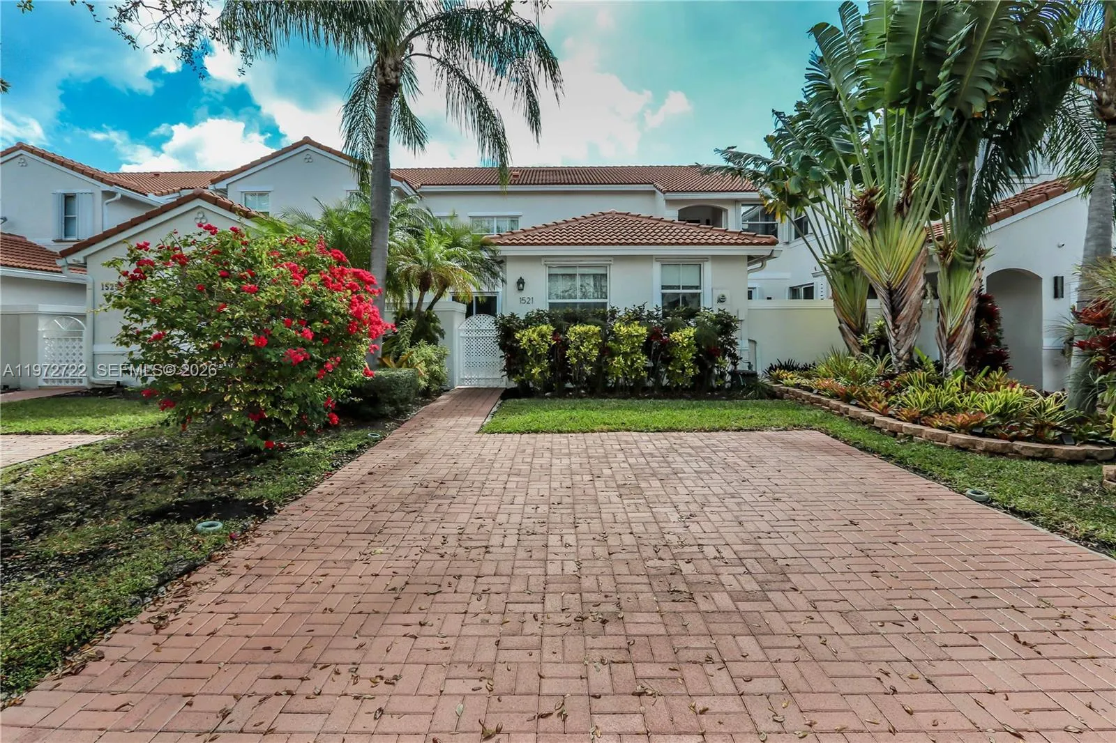 1521 Seagrape Way, Hollywood, Florida 33019, Hollywood, Florida 33019, 2 Bedrooms Bedrooms, ,2 BathroomsBathrooms,Residential,For Sale,1521 Seagrape Way, Hollywood, Florida 33019,A11972722
