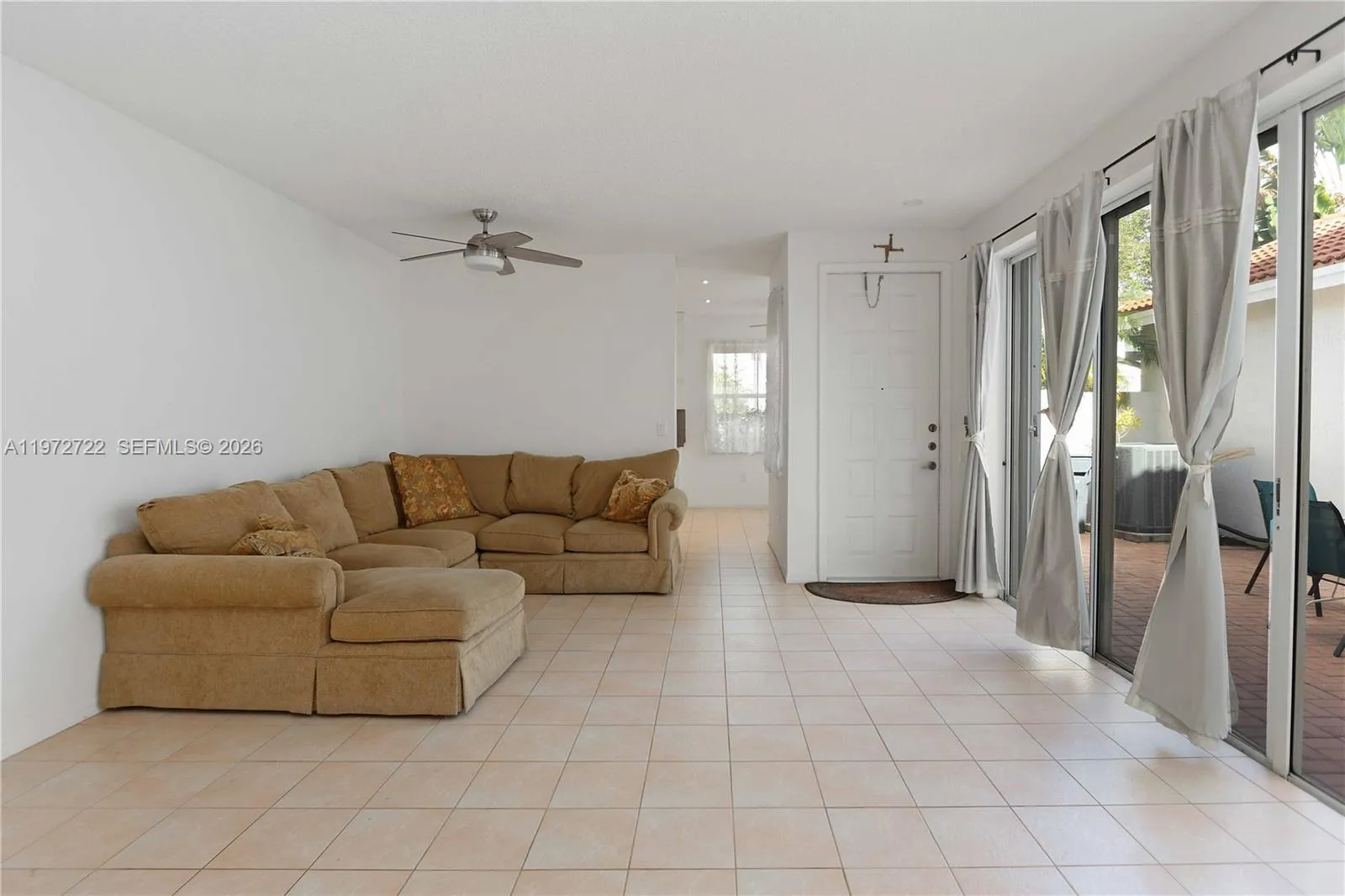 1521 Seagrape Way, Hollywood, Florida 33019, Hollywood, Florida 33019, 2 Bedrooms Bedrooms, ,2 BathroomsBathrooms,Residential,For Sale,1521 Seagrape Way, Hollywood, Florida 33019,A11972722