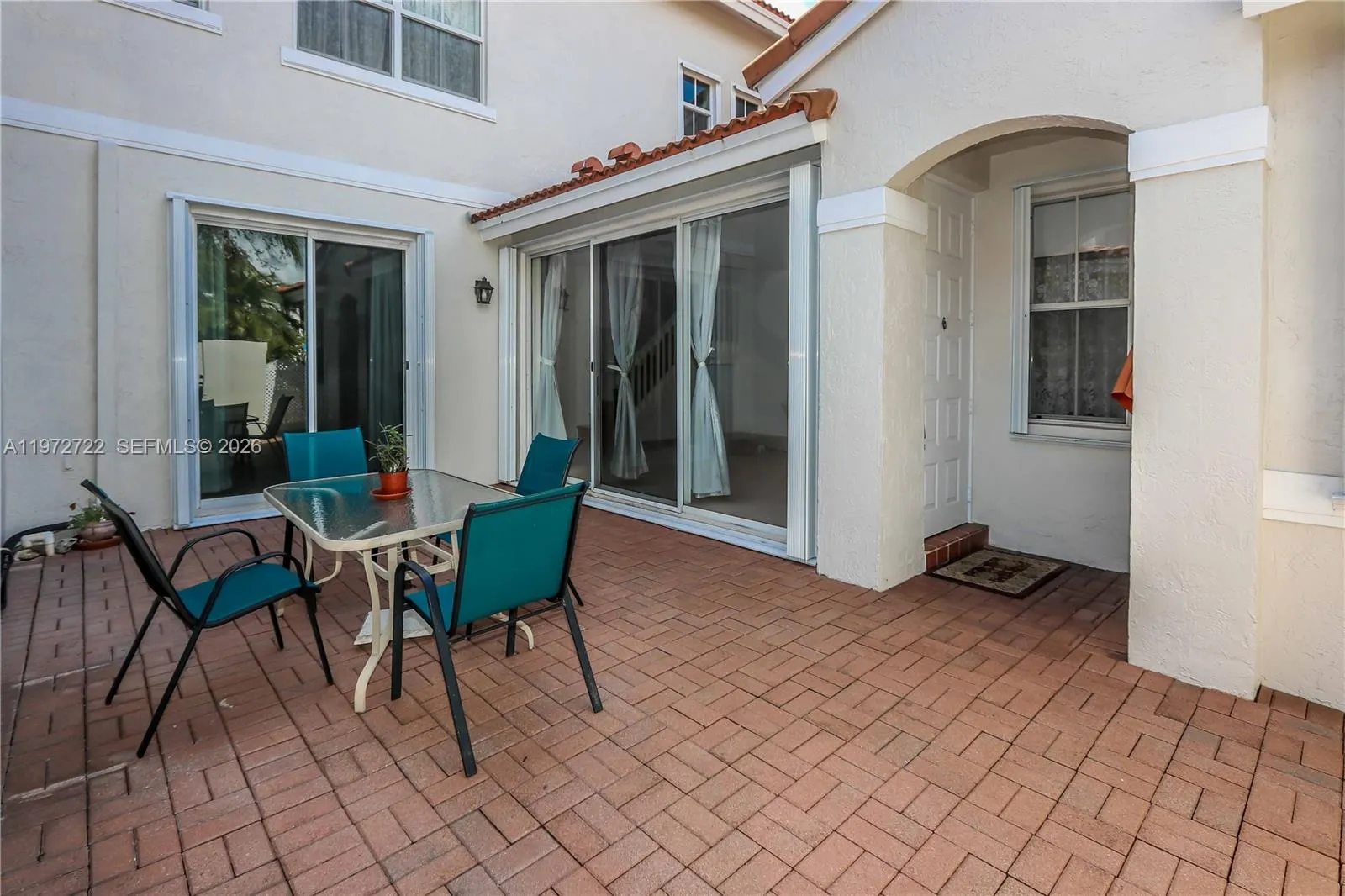 1521 Seagrape Way, Hollywood, Florida 33019, Hollywood, Florida 33019, 2 Bedrooms Bedrooms, ,2 BathroomsBathrooms,Residential,For Sale,1521 Seagrape Way, Hollywood, Florida 33019,A11972722