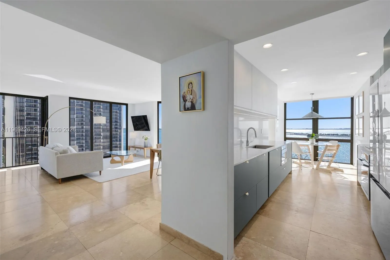 1915 Brickell Ave 1407, Miami, Florida 33129, Miami, Florida 33129, 3 Bedrooms Bedrooms, ,2 BathroomsBathrooms,Residential Lease,For Rent,1915 Brickell Ave 1407, Miami, Florida 33129,A11969426
