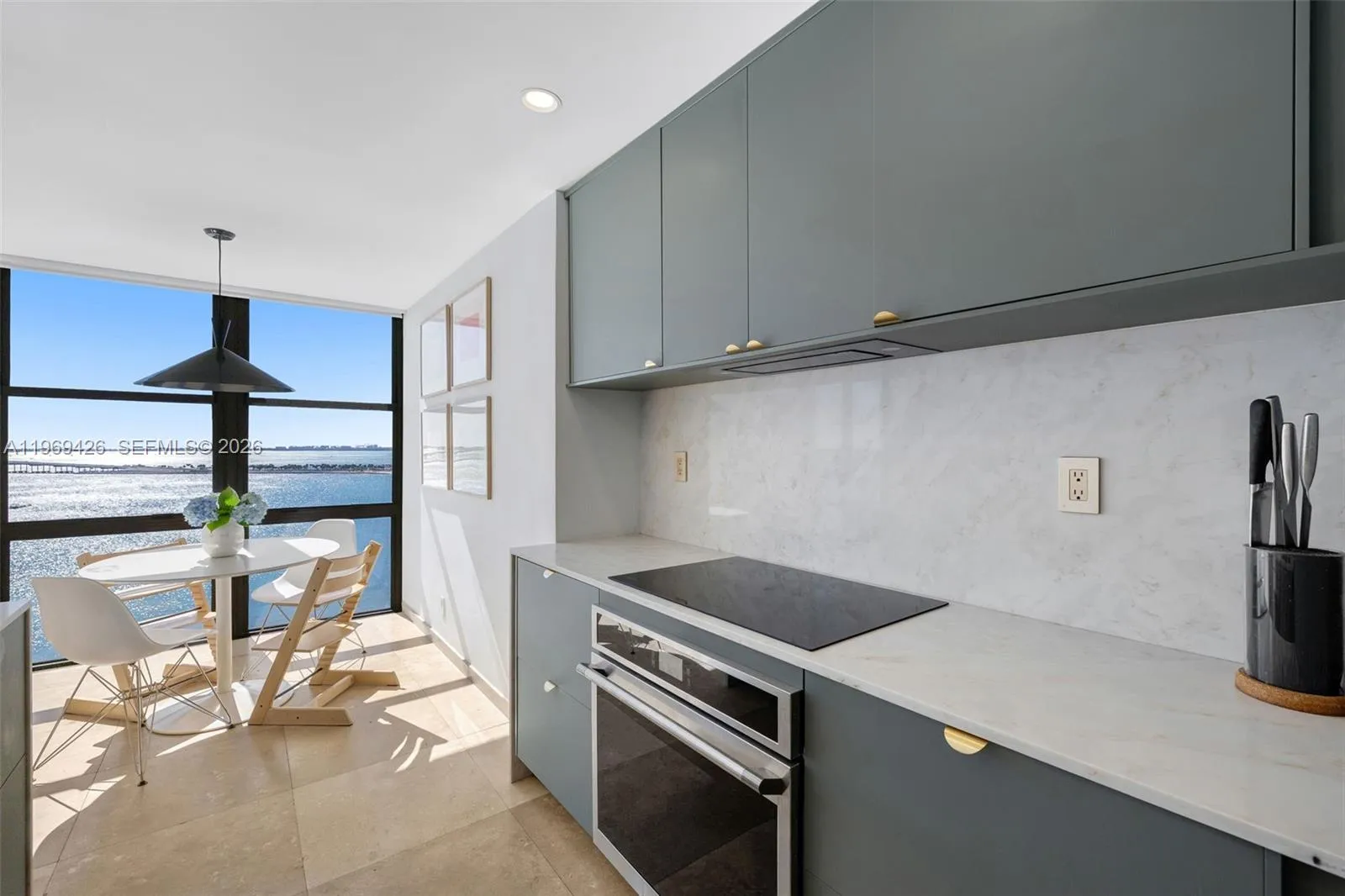 1915 Brickell Ave 1407, Miami, Florida 33129, Miami, Florida 33129, 3 Bedrooms Bedrooms, ,2 BathroomsBathrooms,Residential Lease,For Rent,1915 Brickell Ave 1407, Miami, Florida 33129,A11969426