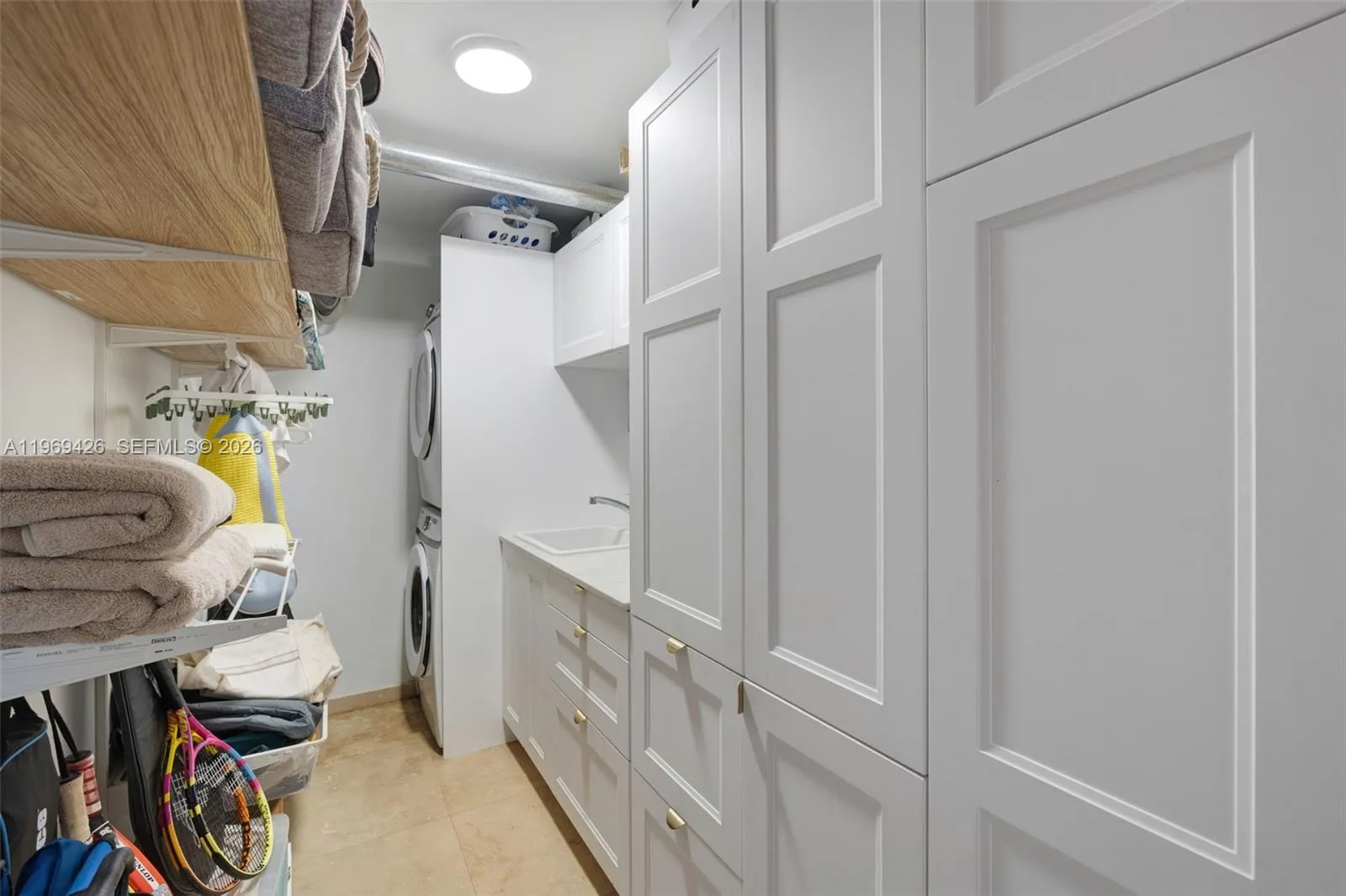 1915 Brickell Ave 1407, Miami, Florida 33129, Miami, Florida 33129, 3 Bedrooms Bedrooms, ,2 BathroomsBathrooms,Residential Lease,For Rent,1915 Brickell Ave 1407, Miami, Florida 33129,A11969426