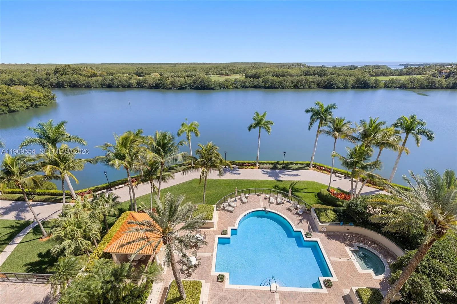 13627 Deering Bay Dr 702, Coral Gables, Florida 33, Coral Gables, Florida 33158, 3 Bedrooms Bedrooms, ,3 BathroomsBathrooms,Residential,For Sale,13627 Deering Bay Dr 702, Coral Gables, Florida 33,A11969554