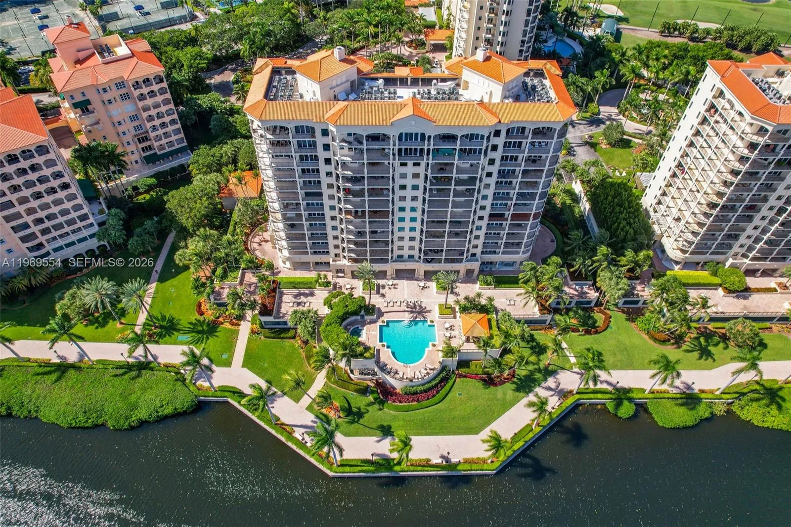 13627 Deering Bay Dr 702, Coral Gables, Florida 33, Coral Gables, Florida 33158, 3 Bedrooms Bedrooms, ,3 BathroomsBathrooms,Residential,For Sale,13627 Deering Bay Dr 702, Coral Gables, Florida 33,A11969554