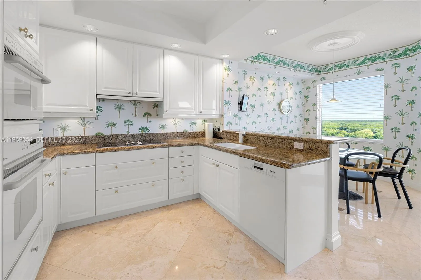 13627 Deering Bay Dr 702, Coral Gables, Florida 33, Coral Gables, Florida 33158, 3 Bedrooms Bedrooms, ,3 BathroomsBathrooms,Residential,For Sale,13627 Deering Bay Dr 702, Coral Gables, Florida 33,A11969554