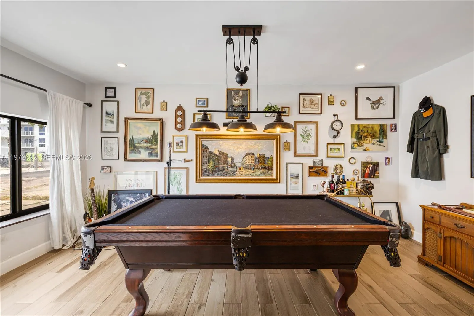 2421 Ne 187th St, Miami, Florida 33180, Miami, Florida 33180, 2 Bedrooms Bedrooms, ,2 BathroomsBathrooms,Residential,For Sale,2421 Ne 187th St, Miami, Florida 33180,A11972692