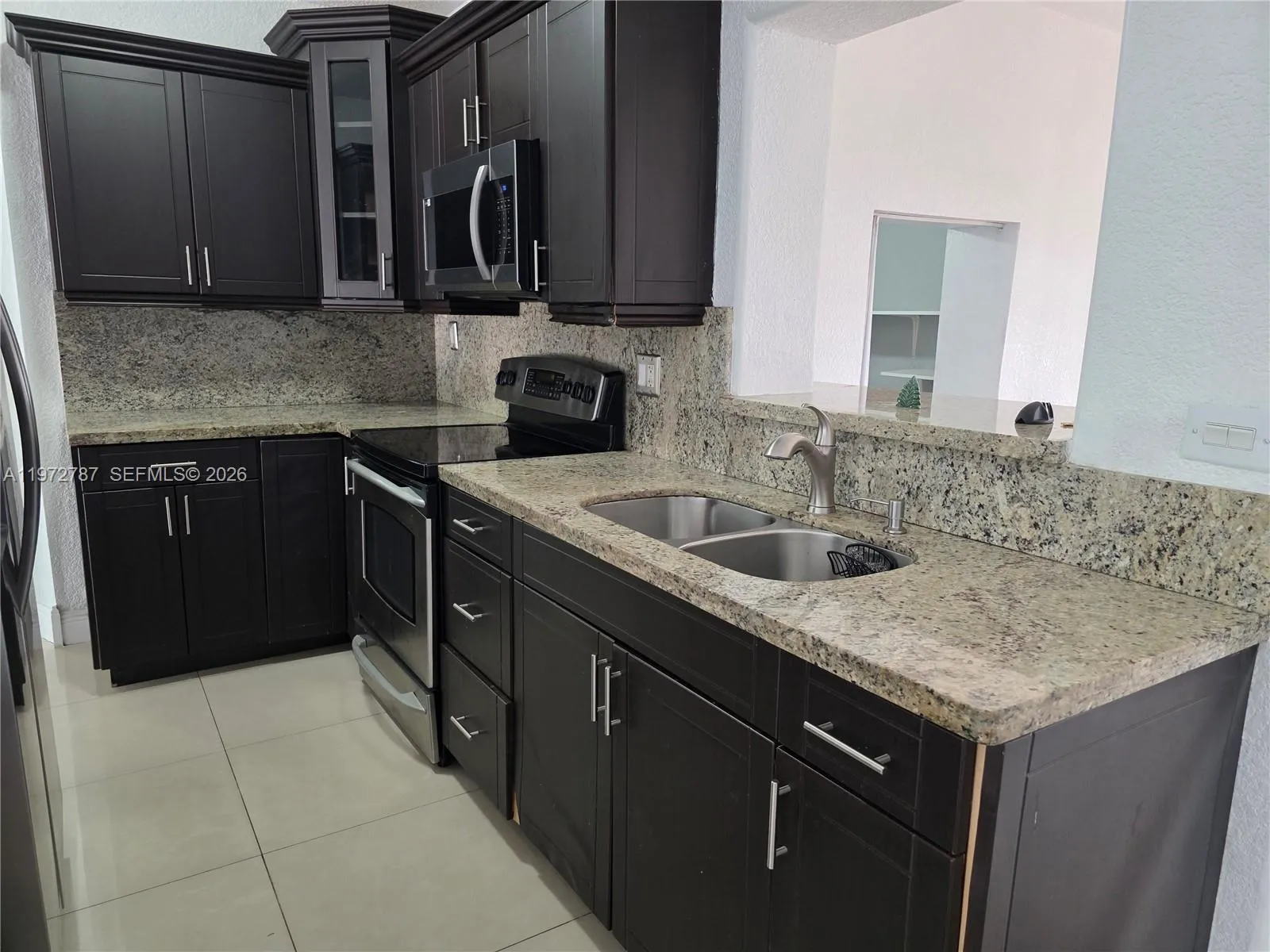 6240 Nw 114th St 6240, Hialeah, Florida 33012, Hialeah, Florida 33012, 3 Bedrooms Bedrooms, ,1 BathroomBathrooms,Residential Lease,For Rent,6240 Nw 114th St 6240, Hialeah, Florida 33012,A11972787