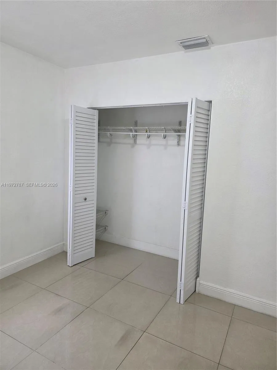 6240 Nw 114th St 6240, Hialeah, Florida 33012, Hialeah, Florida 33012, 3 Bedrooms Bedrooms, ,1 BathroomBathrooms,Residential Lease,For Rent,6240 Nw 114th St 6240, Hialeah, Florida 33012,A11972787