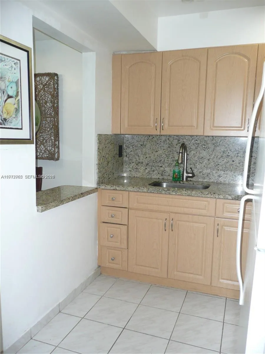 Sunny Isles Beach, Florida 33160, 1 Bedroom Bedrooms, ,1 BathroomBathrooms,Residential Lease,For Rent,A11972765