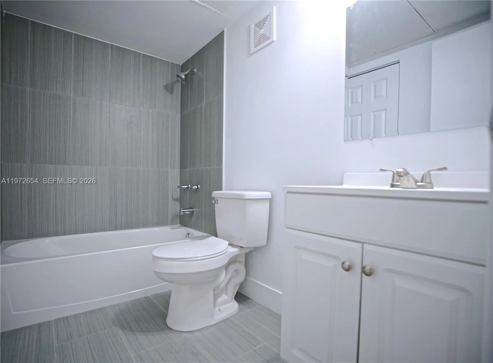 17425 Nw 67th Pl B-13, Hialeah, Florida 33015, Hialeah, Florida 33015, 1 Bedroom Bedrooms, ,1 BathroomBathrooms,Residential Lease,For Rent,17425 Nw 67th Pl B-13, Hialeah, Florida 33015,A11972654
