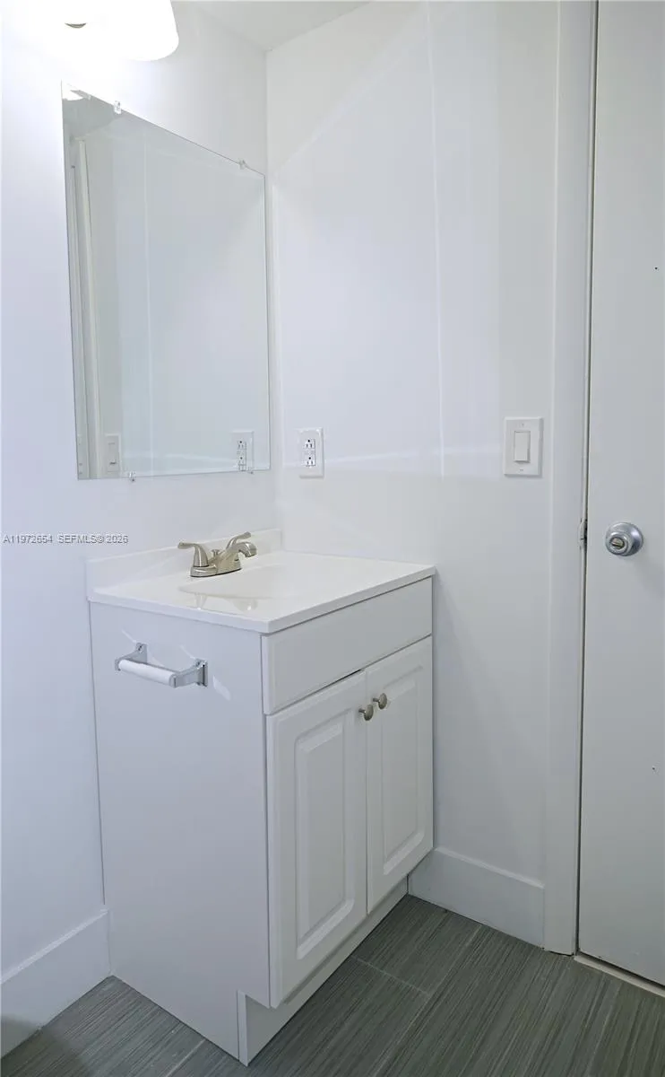 17425 Nw 67th Pl B-13, Hialeah, Florida 33015, Hialeah, Florida 33015, 1 Bedroom Bedrooms, ,1 BathroomBathrooms,Residential Lease,For Rent,17425 Nw 67th Pl B-13, Hialeah, Florida 33015,A11972654