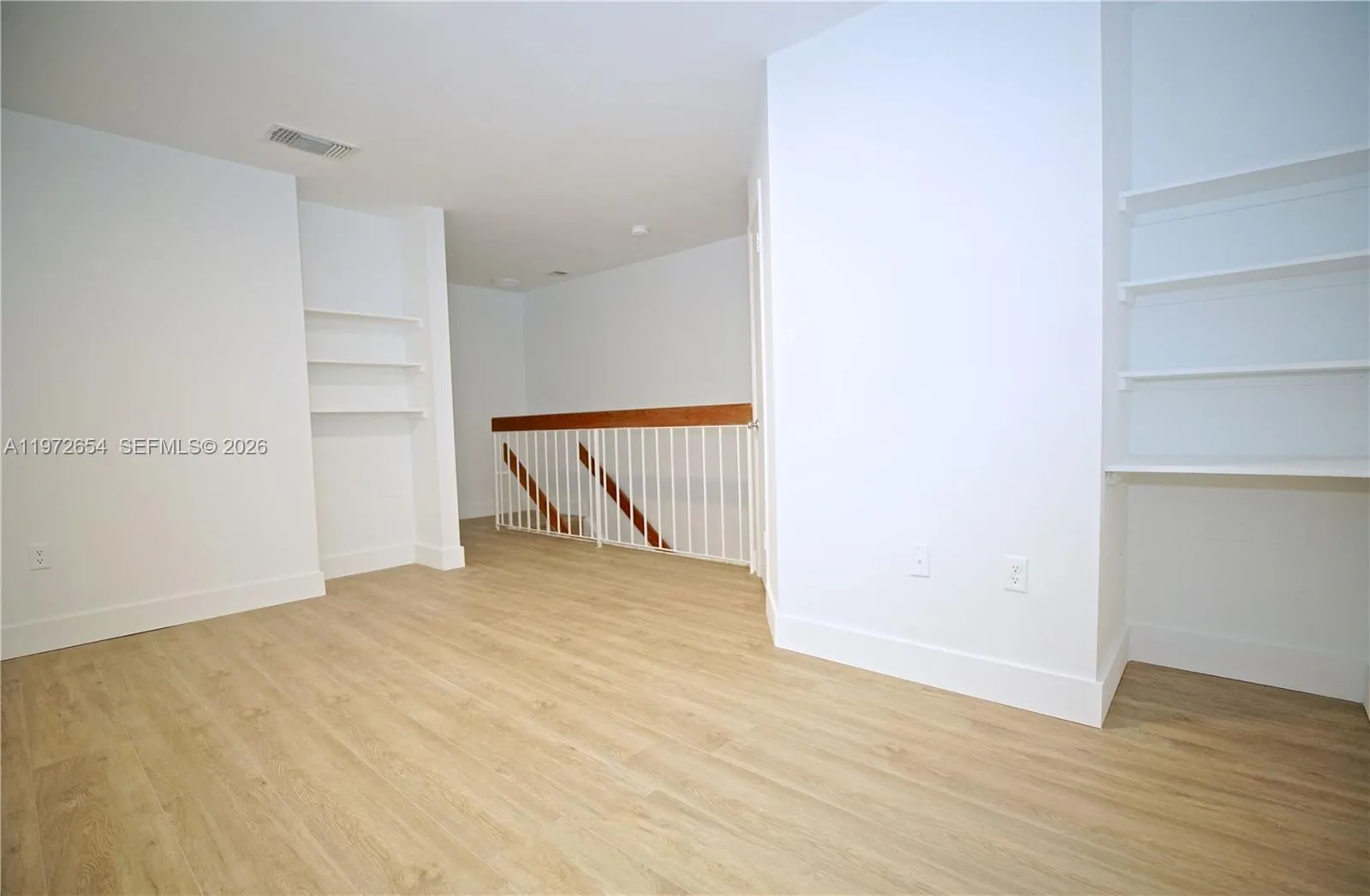 17425 Nw 67th Pl B-13, Hialeah, Florida 33015, Hialeah, Florida 33015, 1 Bedroom Bedrooms, ,1 BathroomBathrooms,Residential Lease,For Rent,17425 Nw 67th Pl B-13, Hialeah, Florida 33015,A11972654