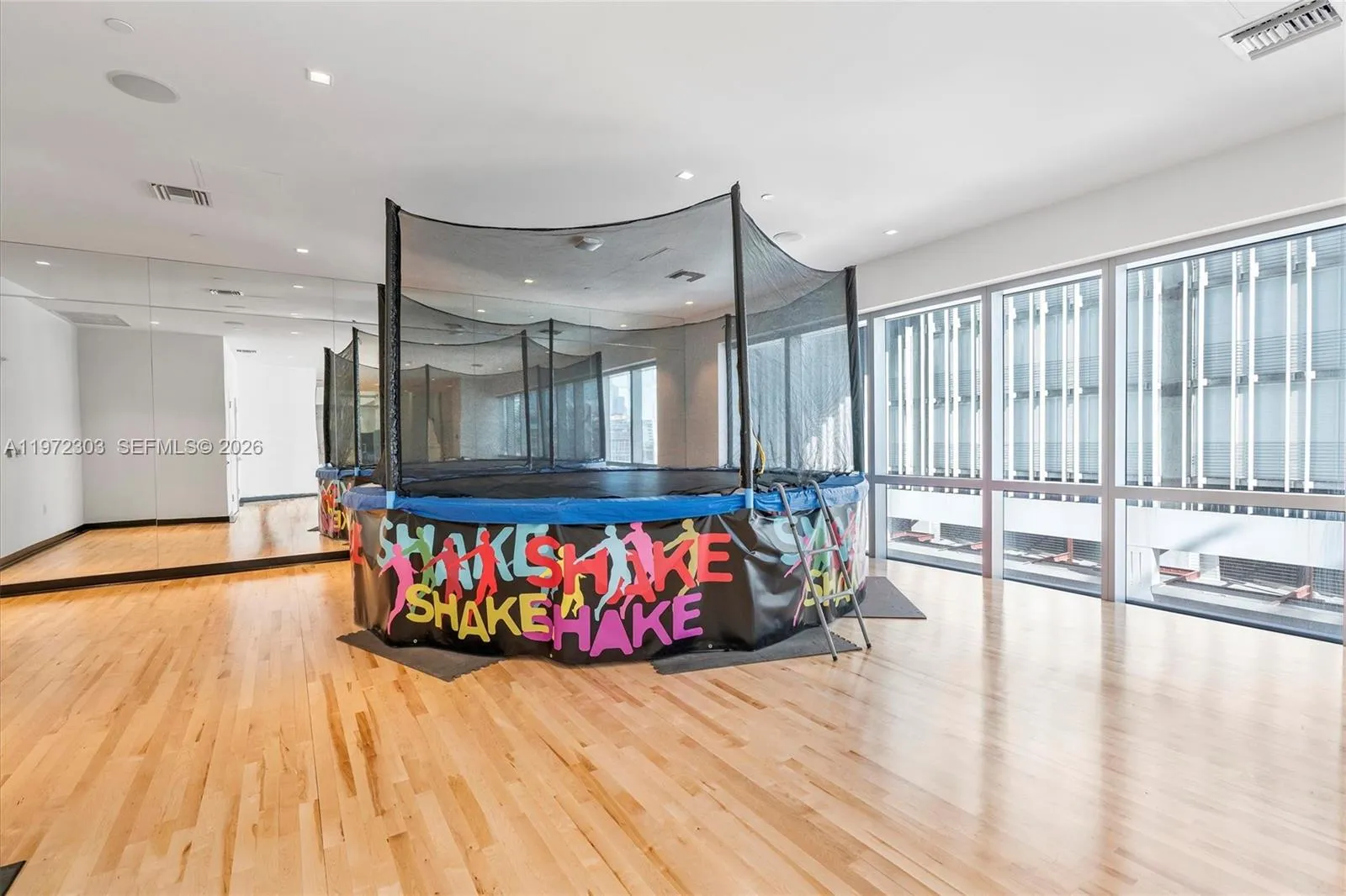 851 Ne 1st Ave 1712, Miami, Florida 33132, Miami, Florida 33132, 3 Bedrooms Bedrooms, ,4 BathroomsBathrooms,Residential,For Sale,851 Ne 1st Ave 1712, Miami, Florida 33132,A11972303