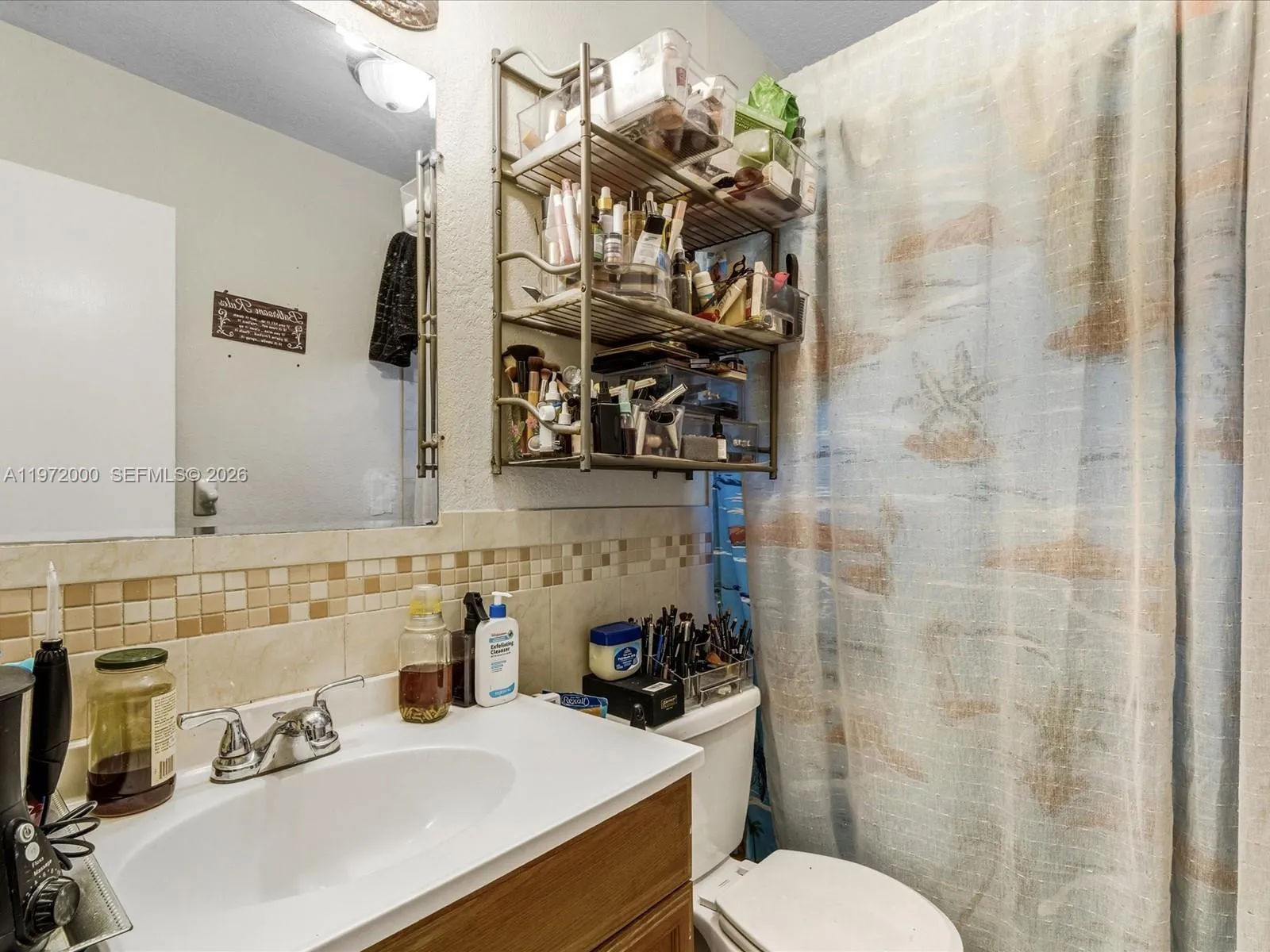 118 Phippen Waiters Rd, Dania Beach, Florida 33004, Dania Beach, Florida 33004, ,Residential Income,For Sale,118 Phippen Waiters Rd, Dania Beach, Florida 33004,A11972000