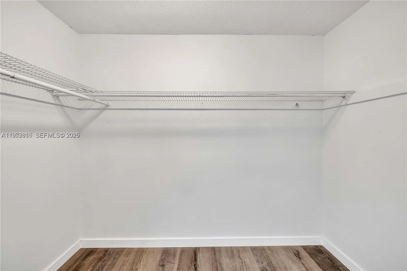 1680 Ne 191st St 415-2, Miami, Florida 33179, Miami, Florida 33179, 1 Bedroom Bedrooms, ,1 BathroomBathrooms,Residential Lease,For Rent,1680 Ne 191st St 415-2, Miami, Florida 33179,A11972816